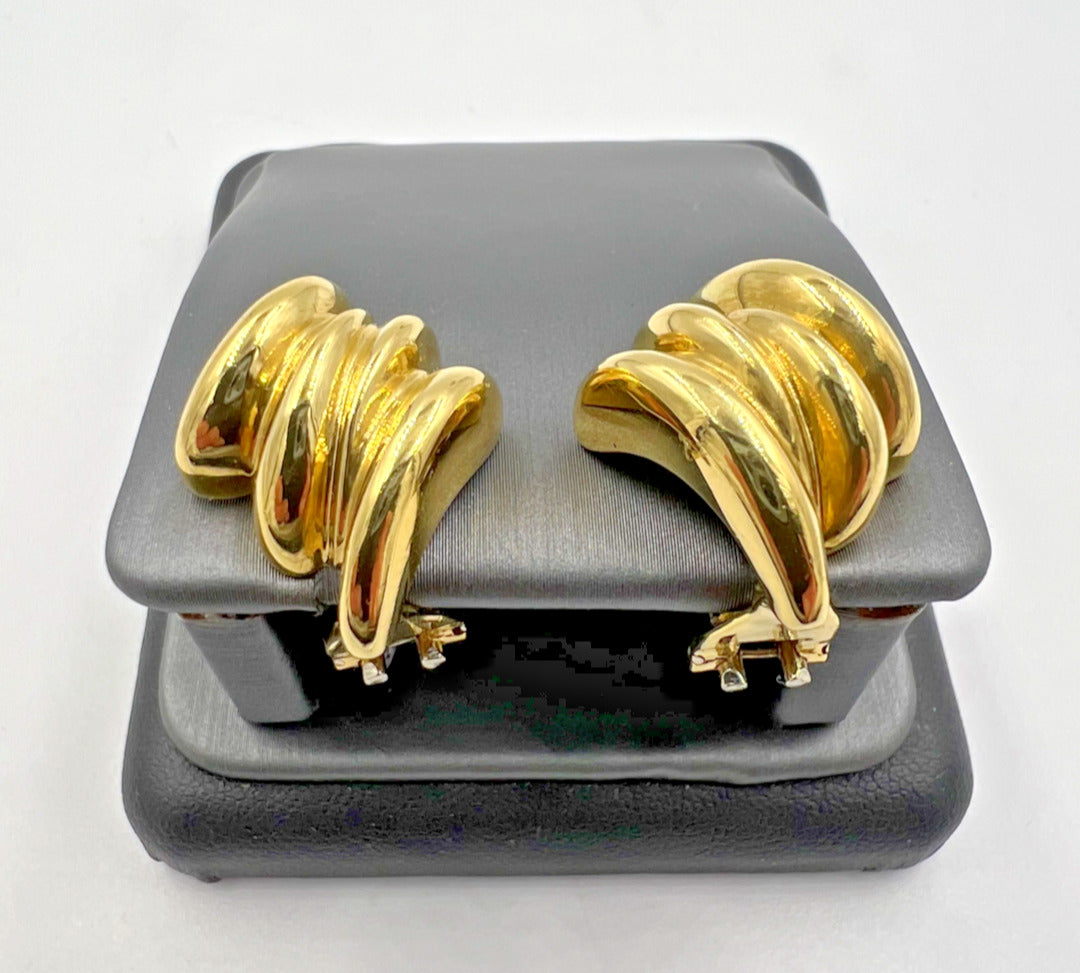Estate Tiffany Ribbed Yellow Gold Clip On Earrings