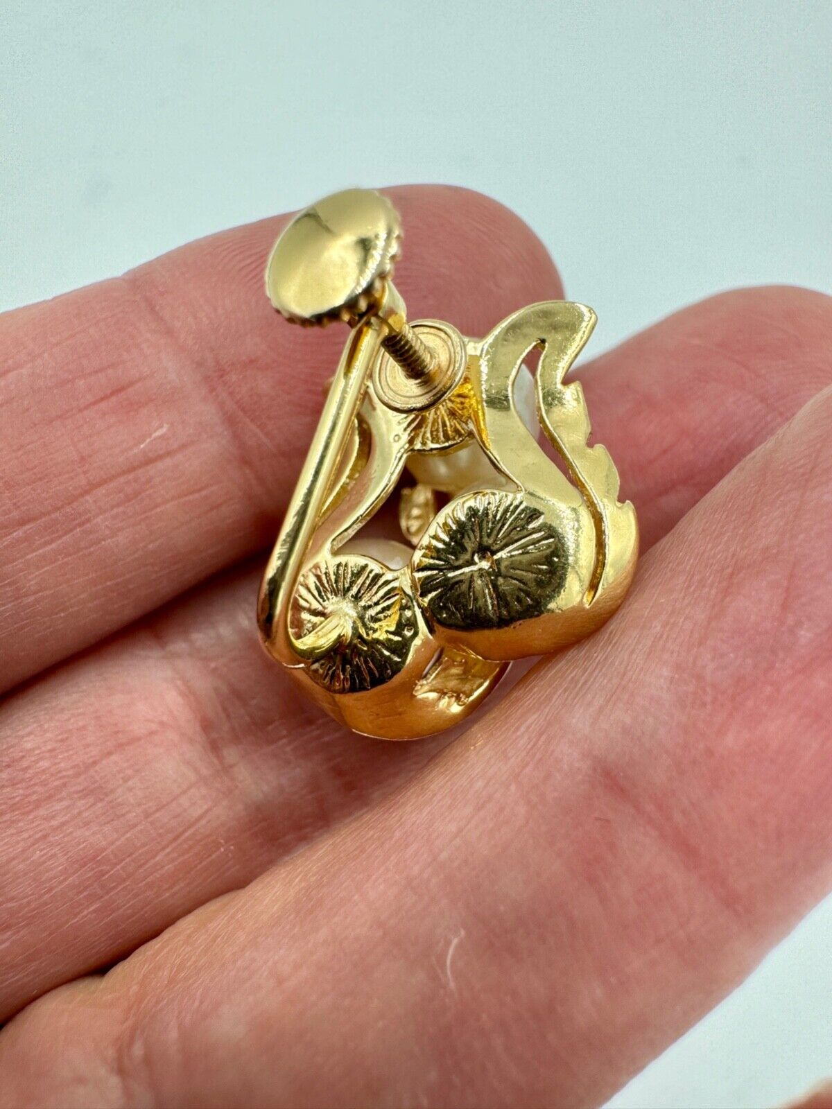 Mid Century 14k yellow gold pearl Leaf Earrings Screw Backs