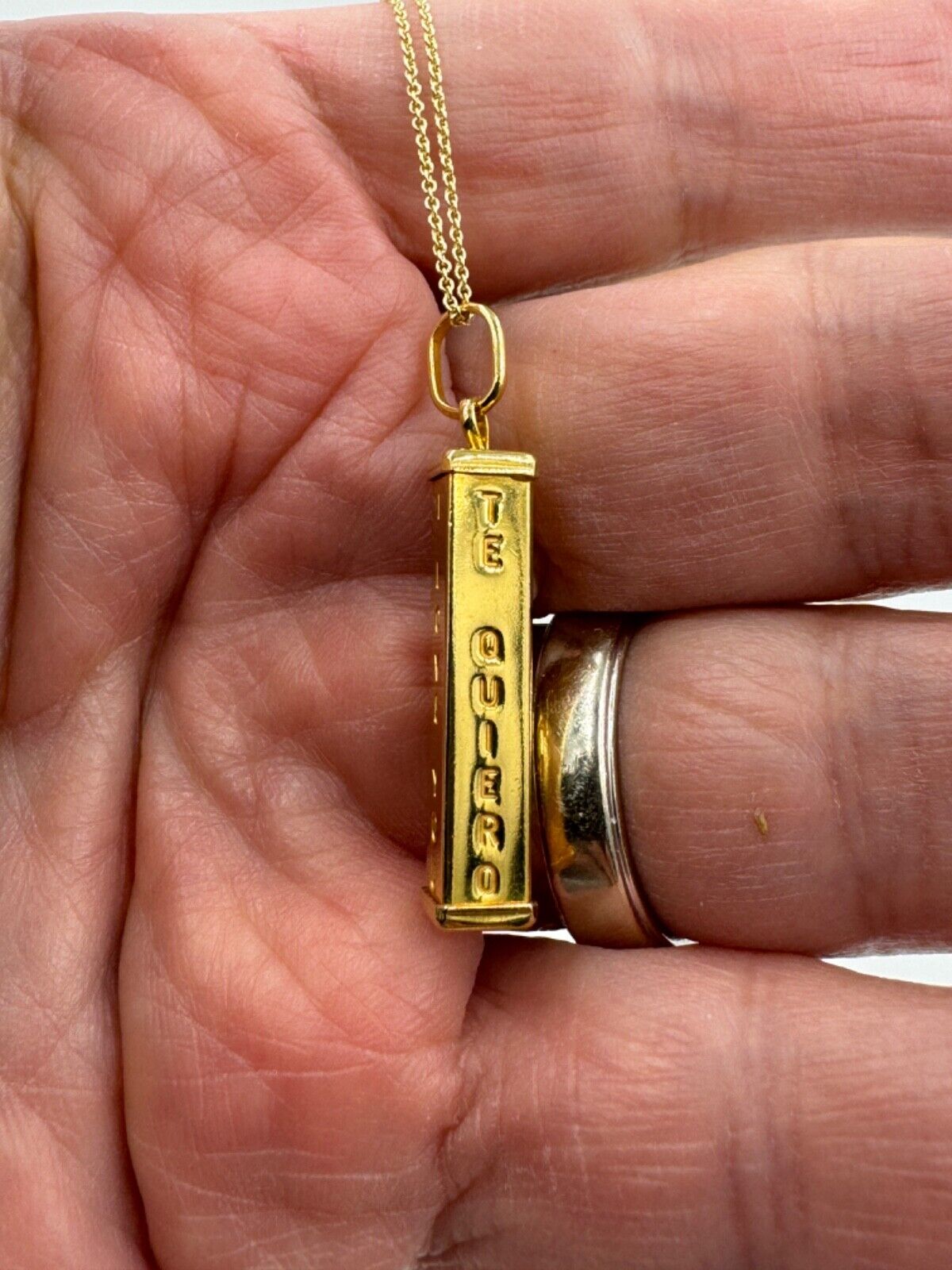 14k yellow gold Totem Bar I love You Pendant Multi Language