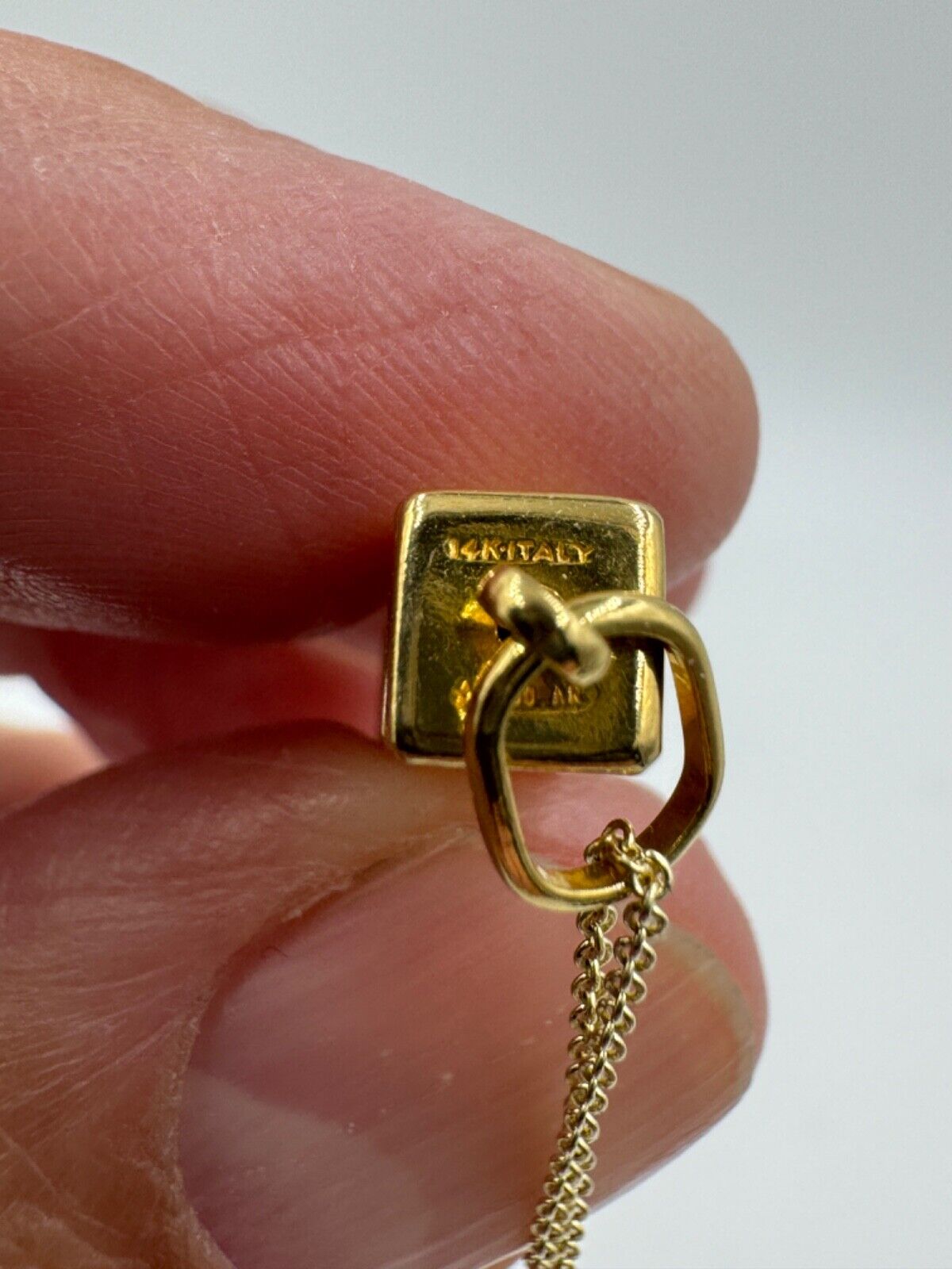 14k yellow gold Totem Bar I love You Pendant Multi Language