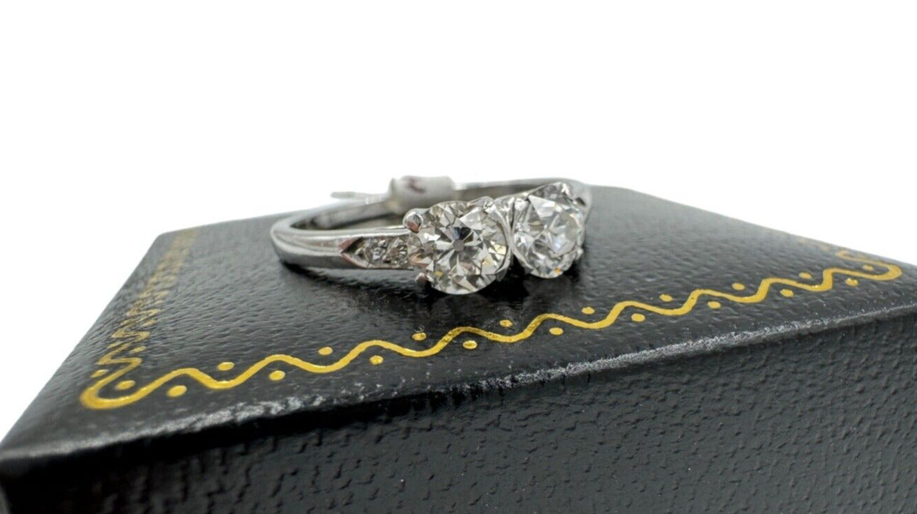 Art Deco Toi et Moi Platinum Old European Diamond Ring wedding engagement