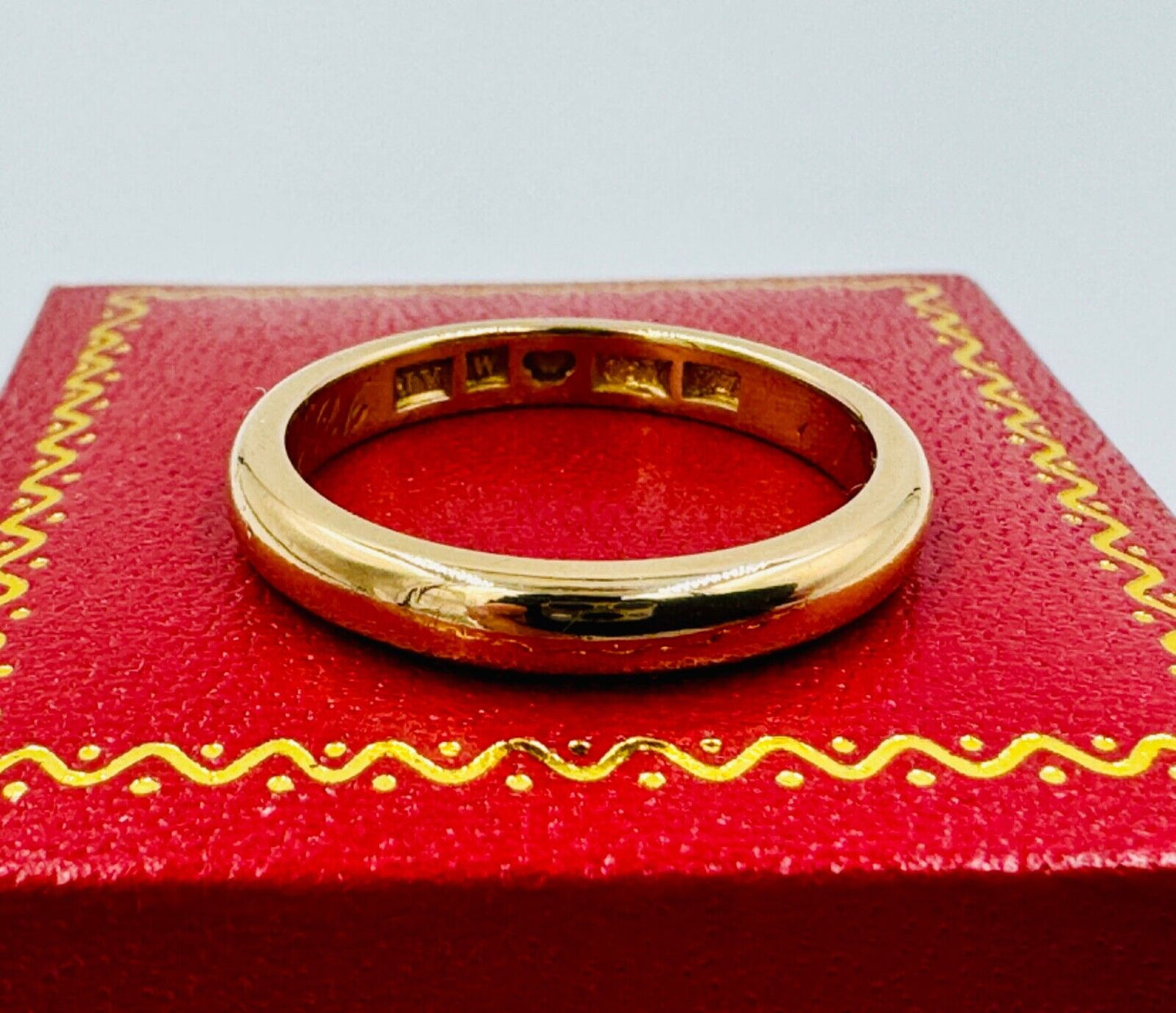 Antique 18K yellow Gold Art Deco Band Ring 3.3mm band Swedish