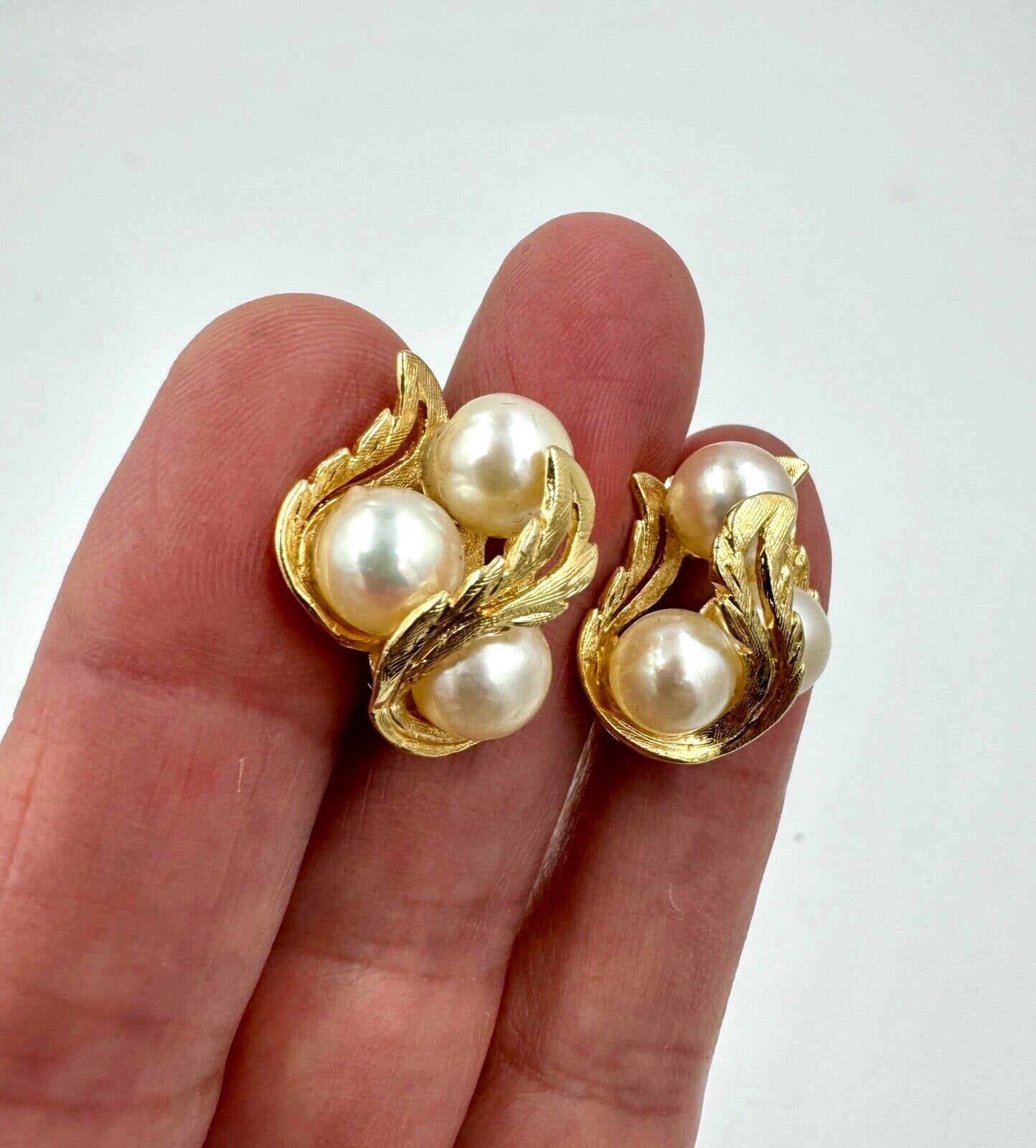 Mid Century 14k yellow gold pearl Leaf Earrings Screw Backs