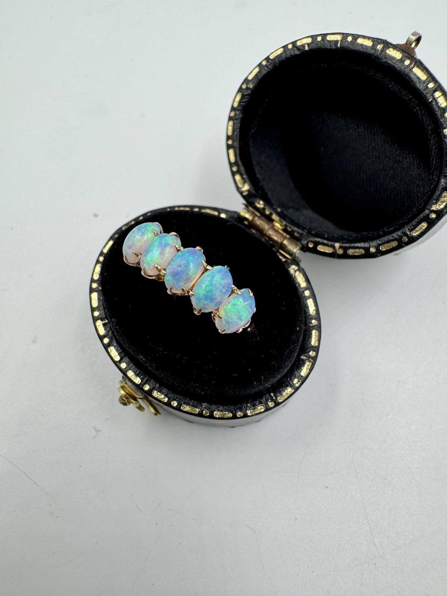 Antique 10k Yellow Gold Opal Cabochon 5 Stone Ring