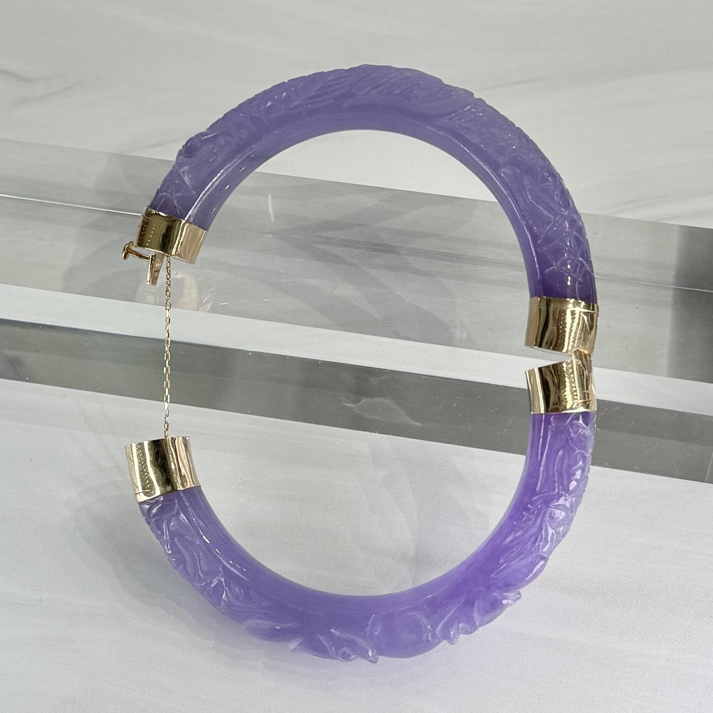 Vintage Carved Lavender Jade Bangle 14k