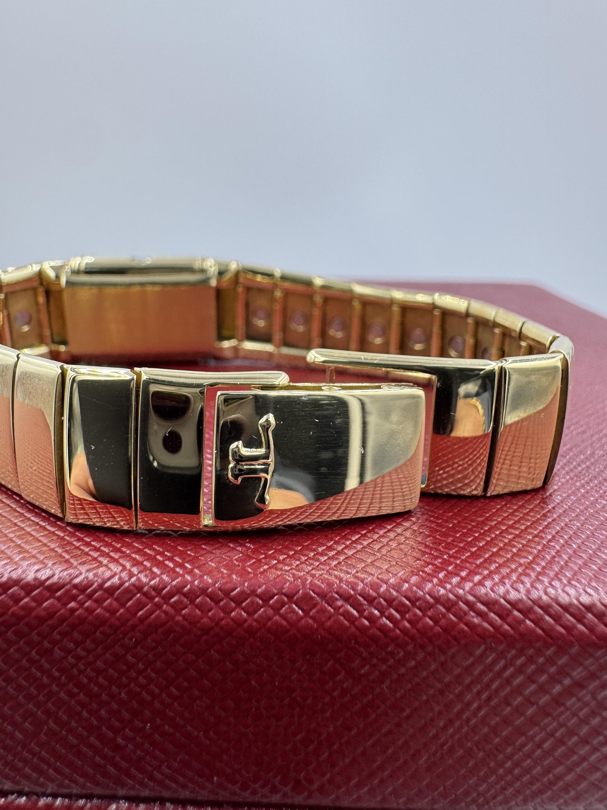 Vintage Jaeger LeCoultre Reverso 18k gold Lady's Watch Rare find