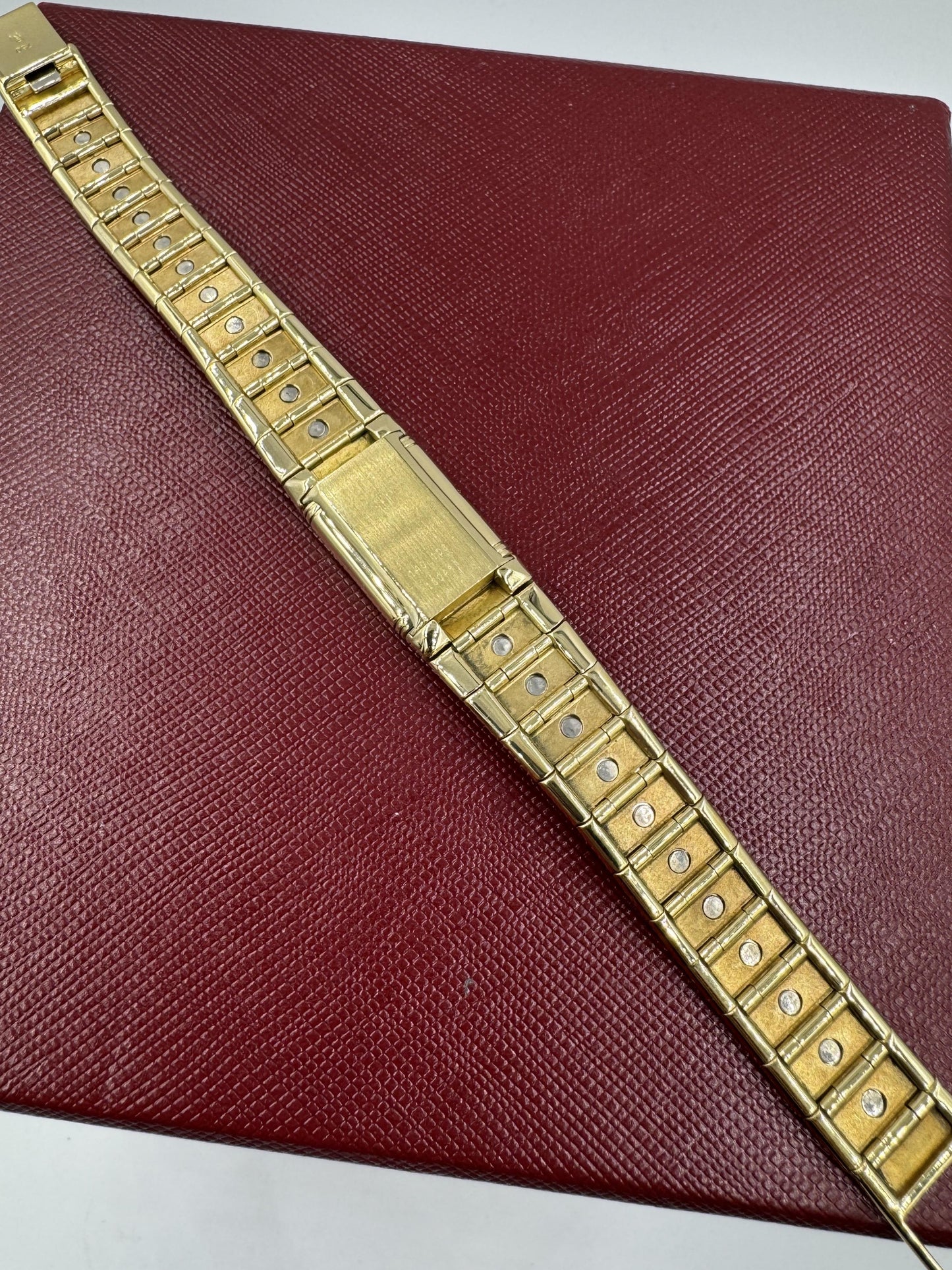 Vintage Jaeger LeCoultre Reverso 18k gold Lady's Watch Rare find