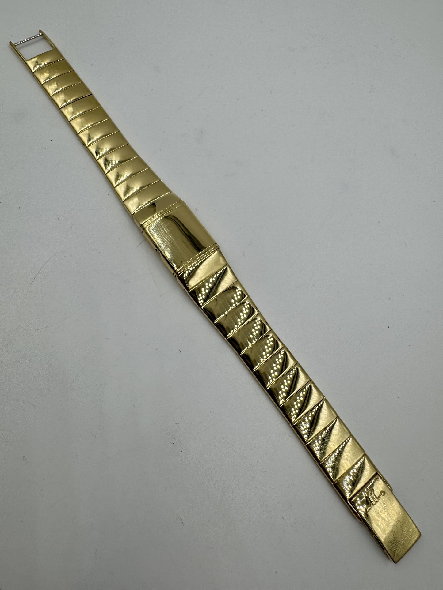 Vintage Jaeger LeCoultre Reverso 18k gold Lady's Watch Rare find