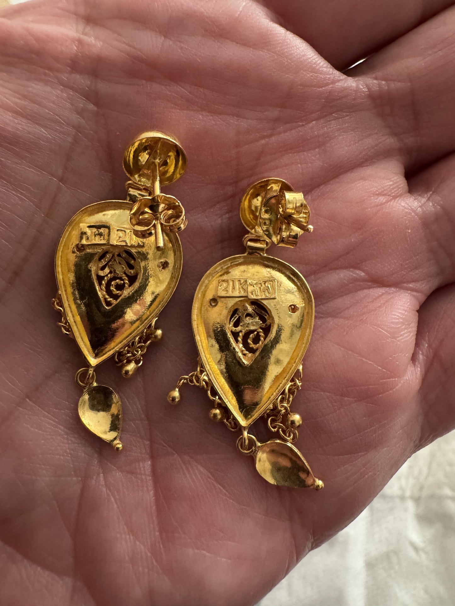 Designer Signed 21k Gold dangle Teardrop Earrings Pierced