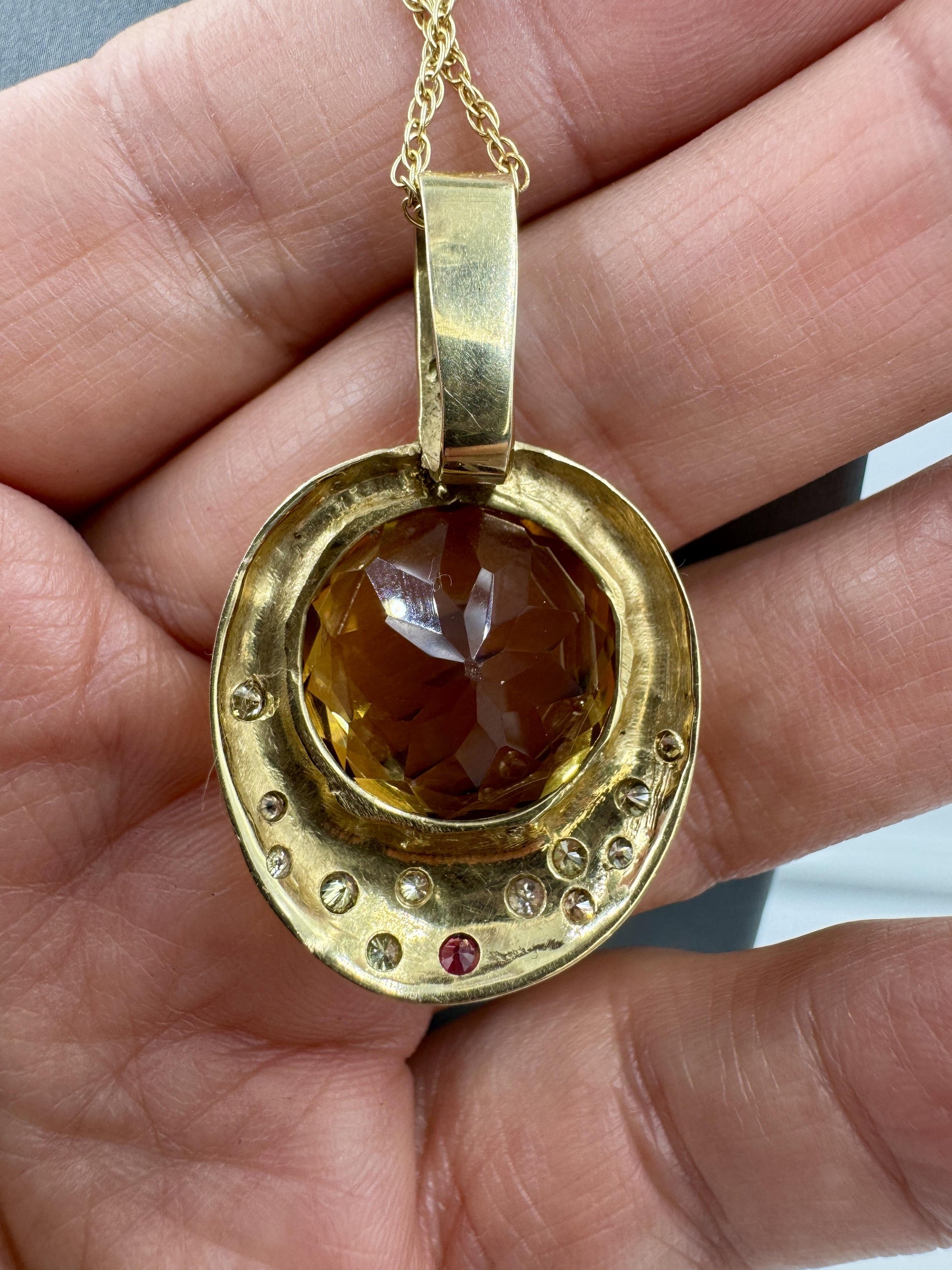 Abstract 14k Yellow gold 20.00ct Citrine and Diamond pendant Necklace