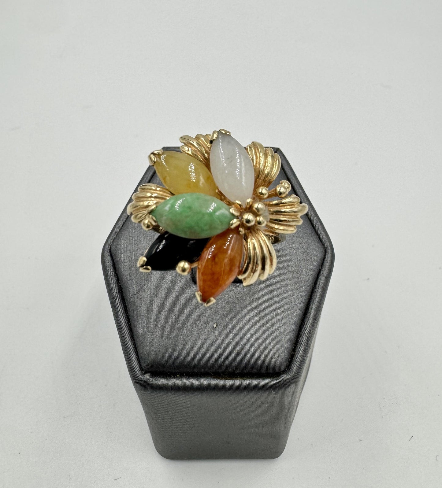 Vintage 14k Yellow Gold Multi Color Jade Flower Ring