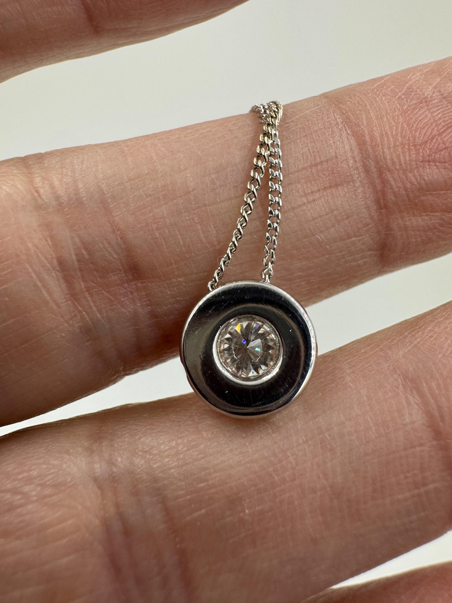 Diamond Solitaire 18k White Gold Pendant Necklace VS