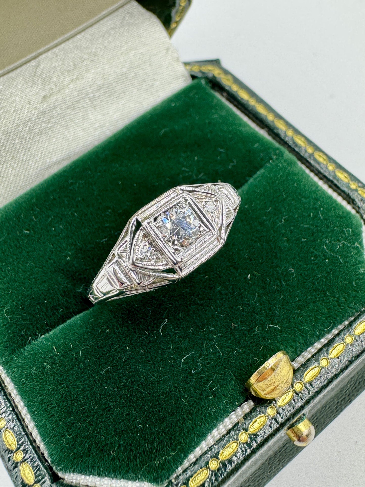 Art Deco 18k White Gold Diamond Engagement Ring