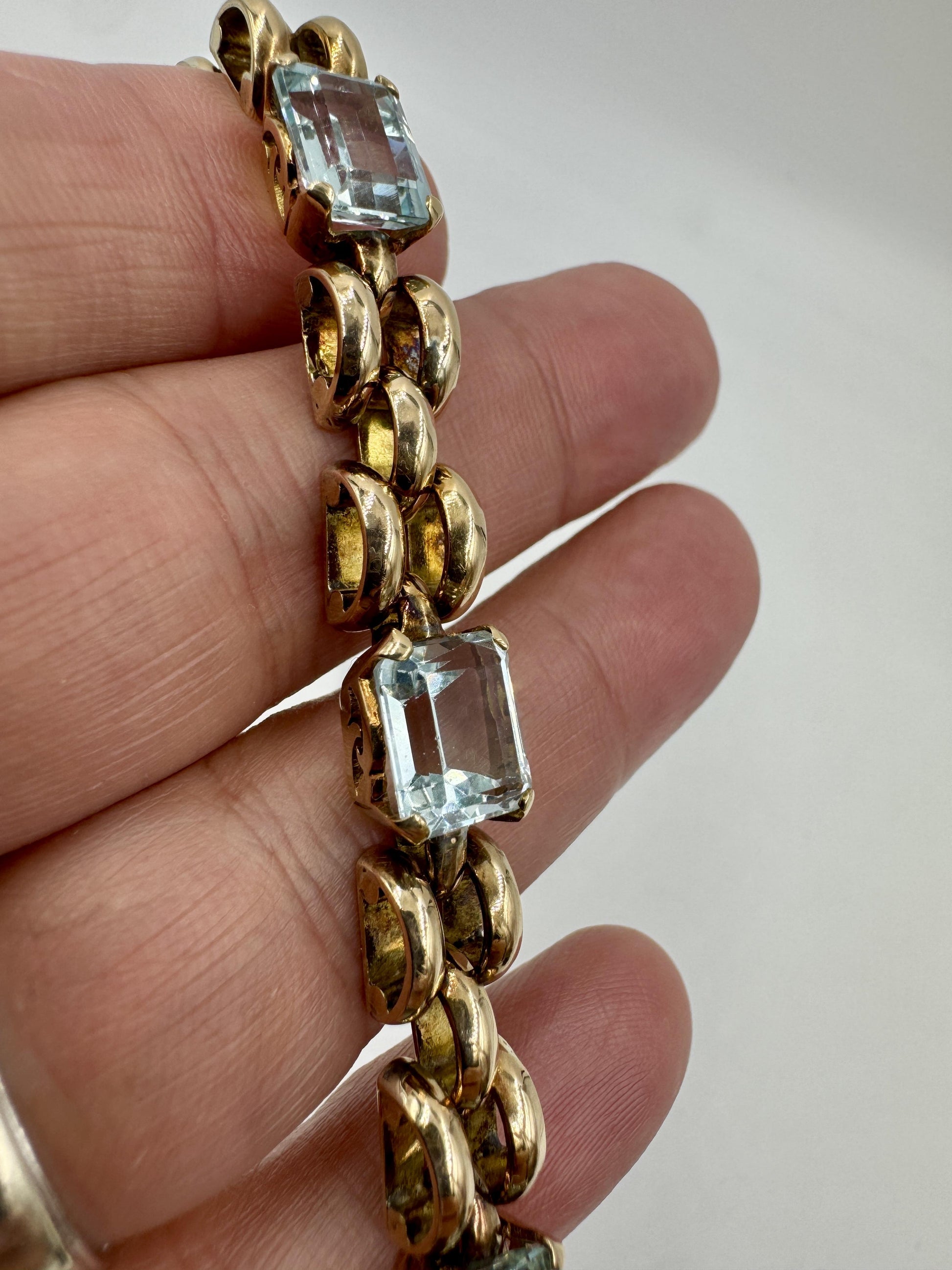 Retro 18k Gold Aquamarine Station Link Bracelet 7.5"