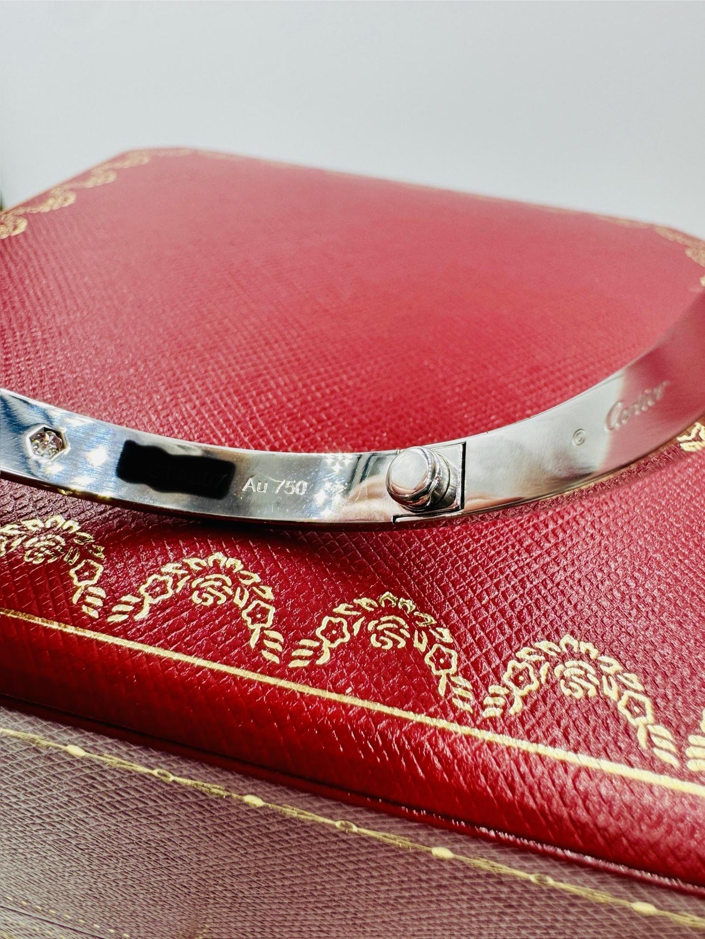 CARTIER LOVE BRACELET 4 DIAMONDS 18K WHITE GOLD SIZE 18 Box and Papers