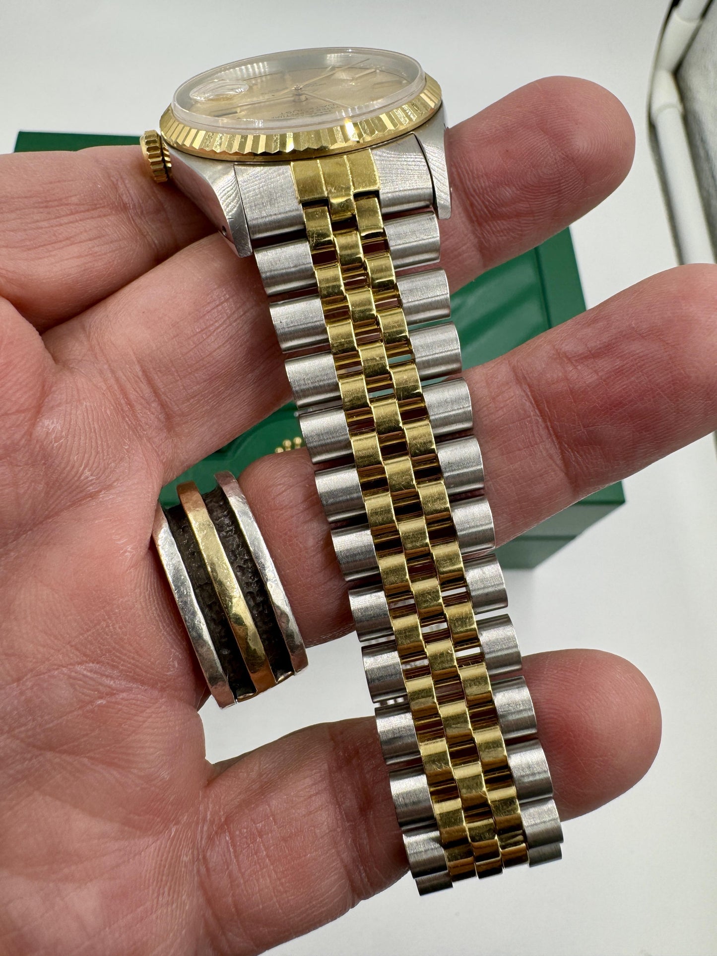 ROLEX DATEJUST 16233 36mm 1990 E Serial 18k Stainless Steel Watch Full Links