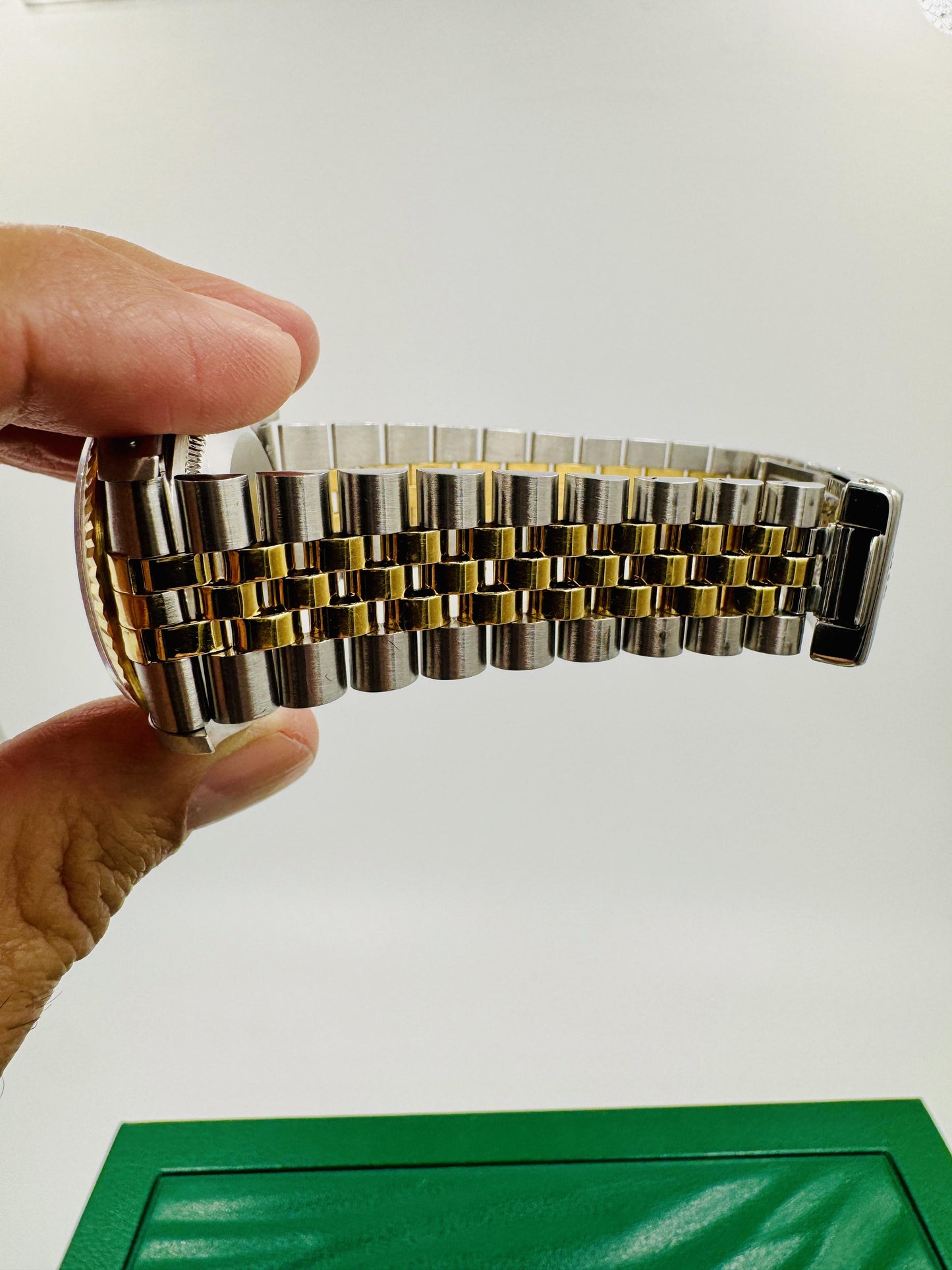 ROLEX DATEJUST 16233 36mm 1990 E Serial 18k Stainless Steel Watch Full Links