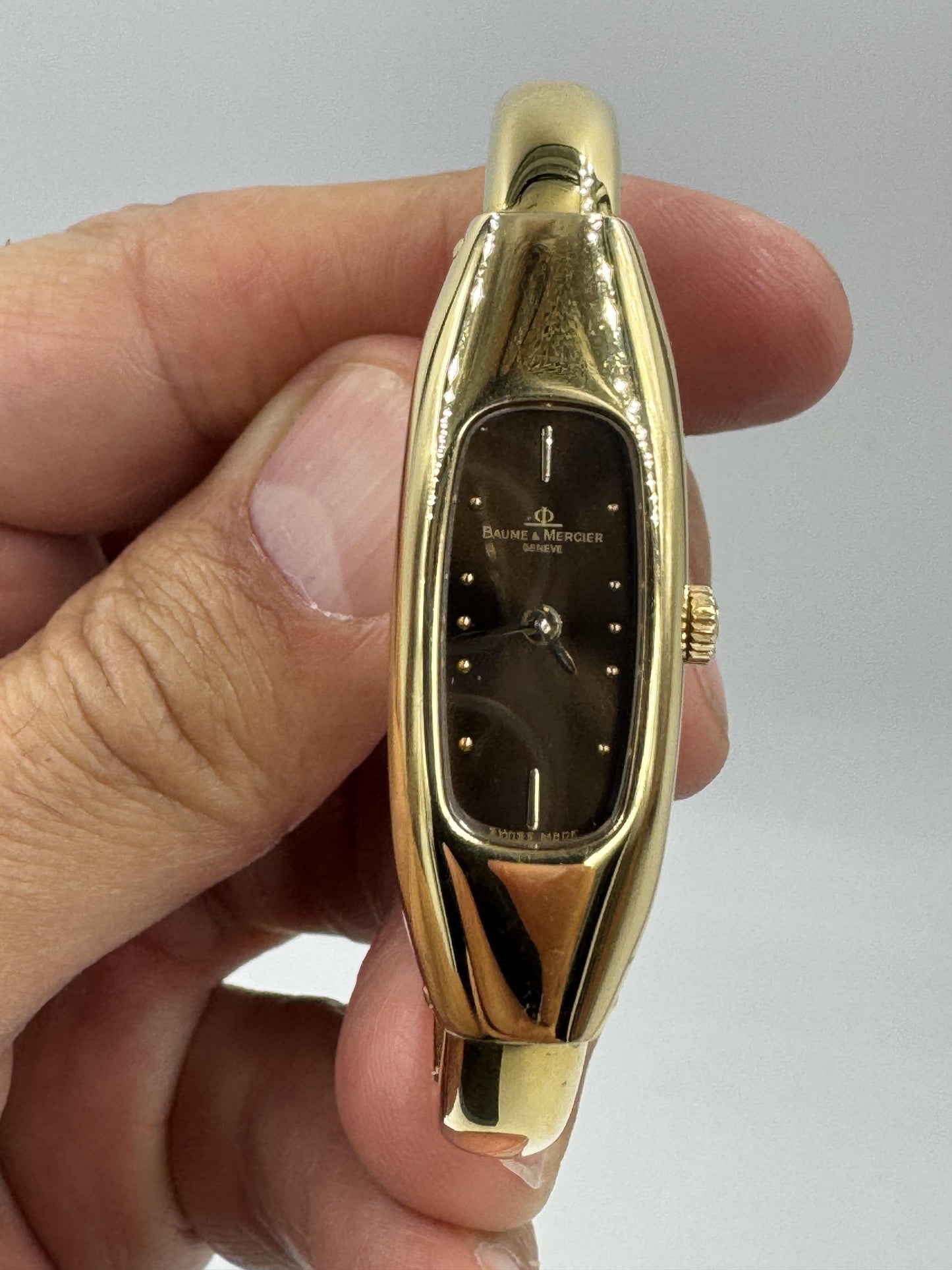 Rare Baume Mercier 18k Gold Quartz Bangle expandable Watch