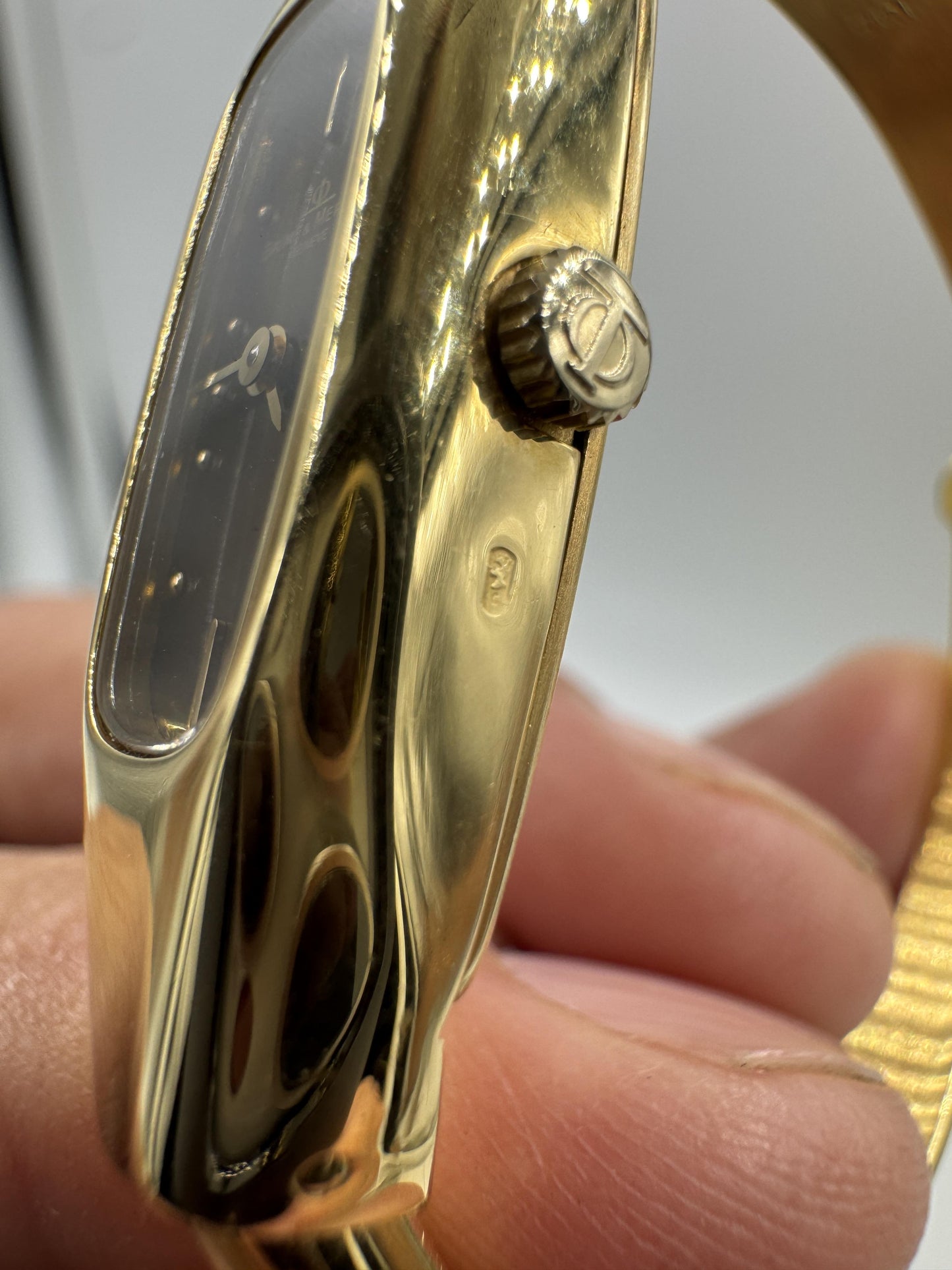Rare Baume Mercier 18k Gold Quartz Bangle expandable Watch