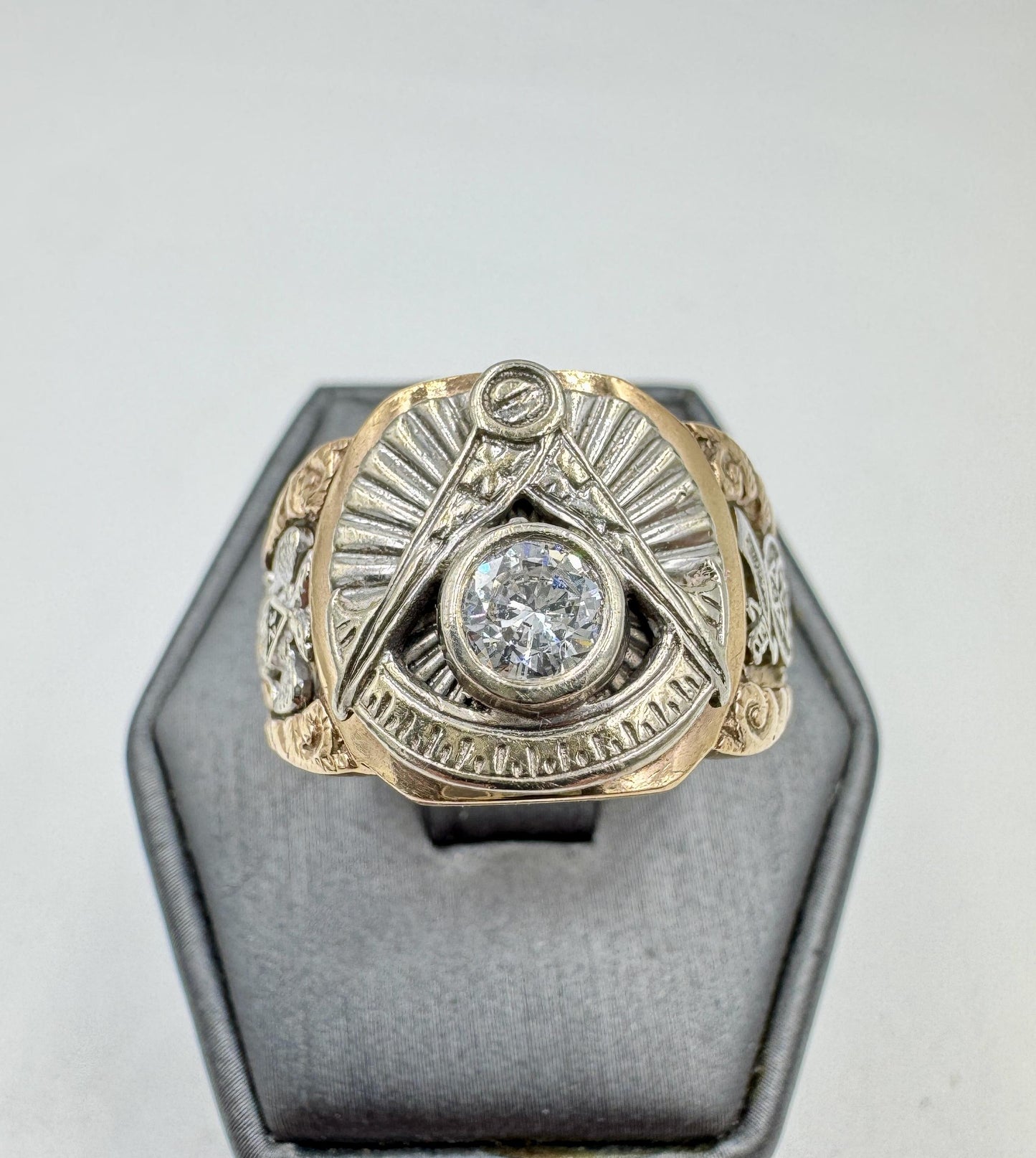 Vintage 10k Gold Mason 32 Degree Diamond Ring Masonic