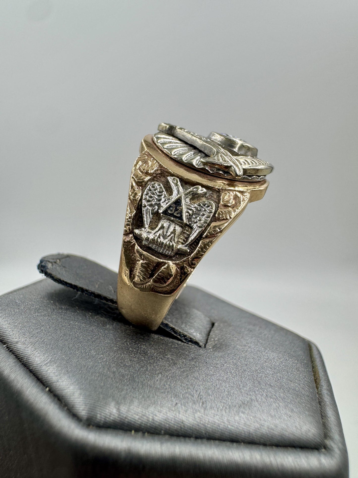 Vintage 10k Gold Mason 32 Degree Diamond Ring Masonic