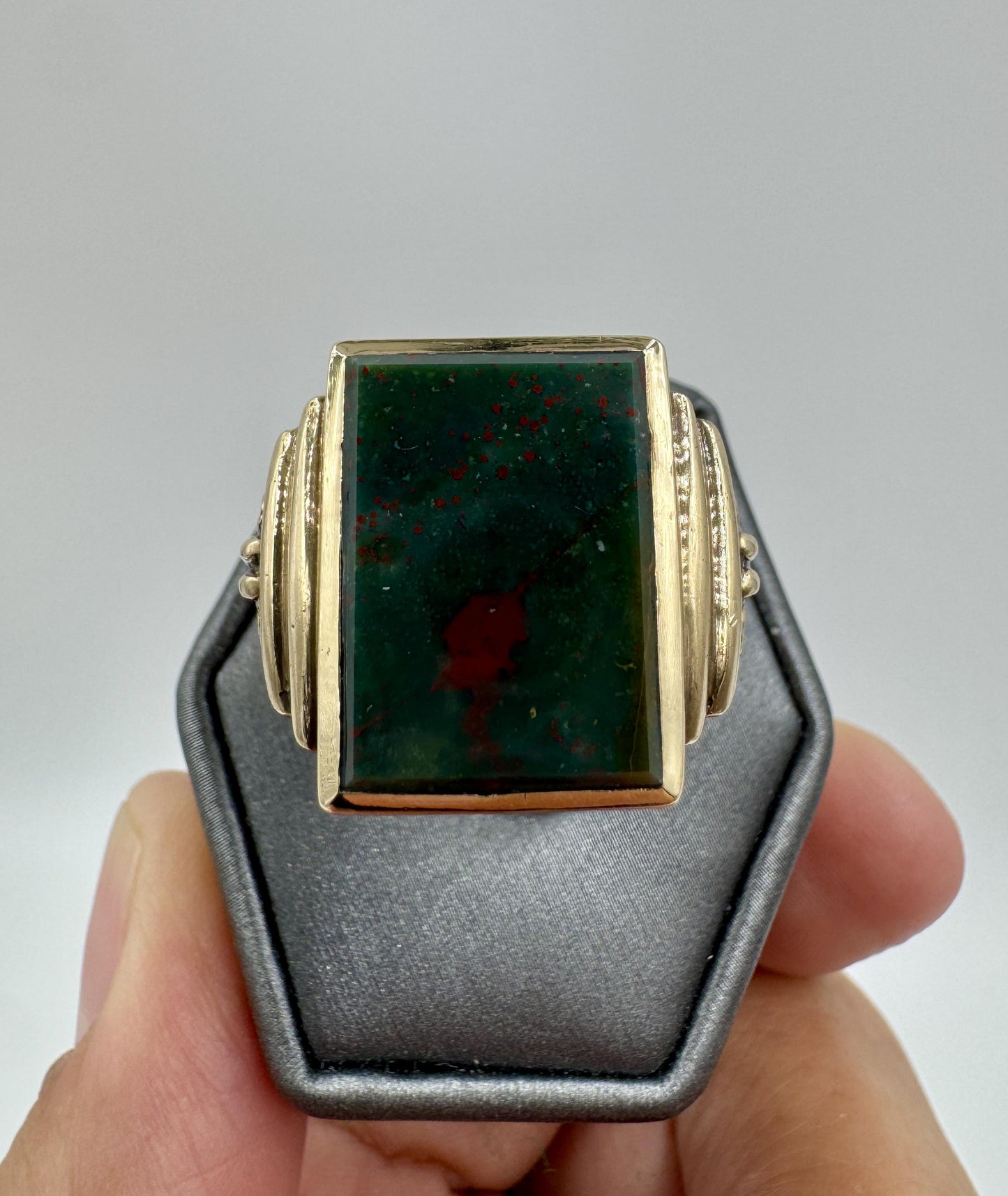Art Deco 10k Yellow Gold Bloodstone Gents Ring