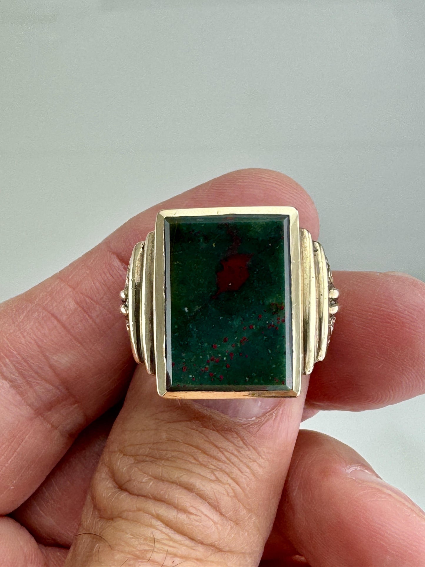 Art Deco 10k Yellow Gold Bloodstone Gents Ring