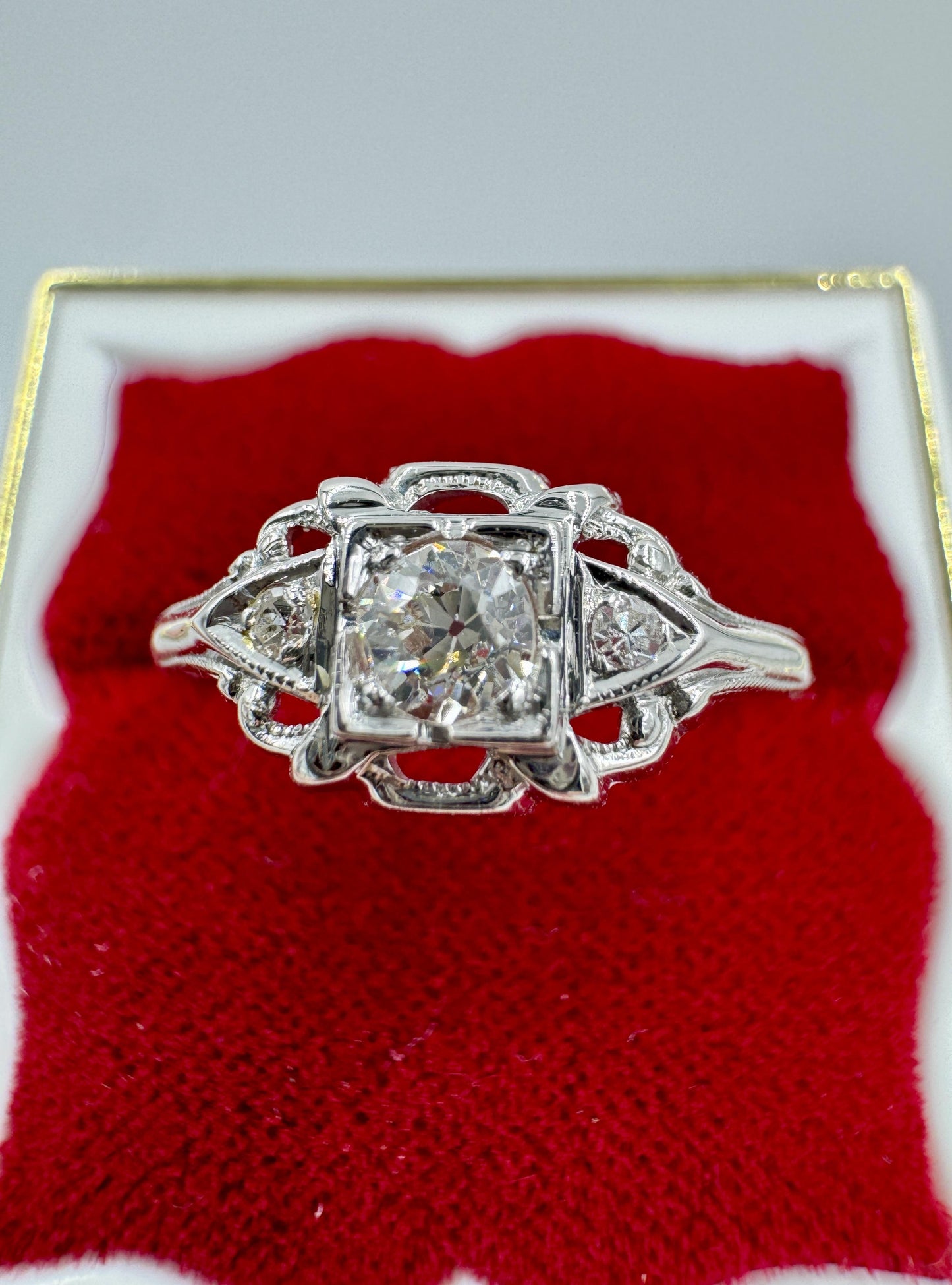 Art Deco 18k White Gold Old European Cut Diamond Ring