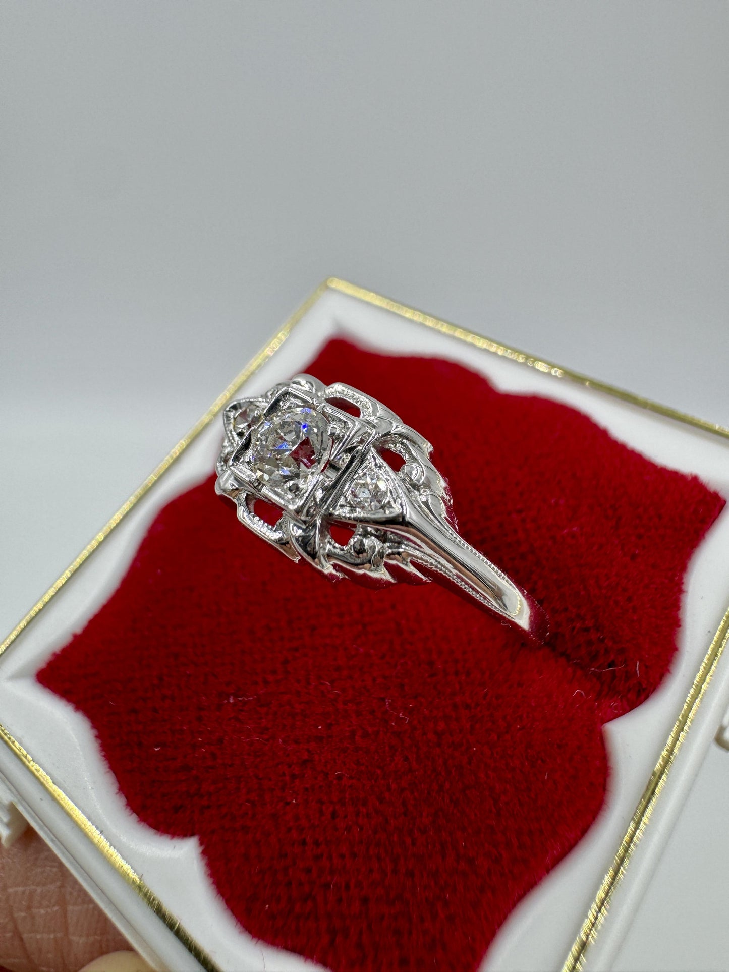 Art Deco 18k White Gold Old European Cut Diamond Ring