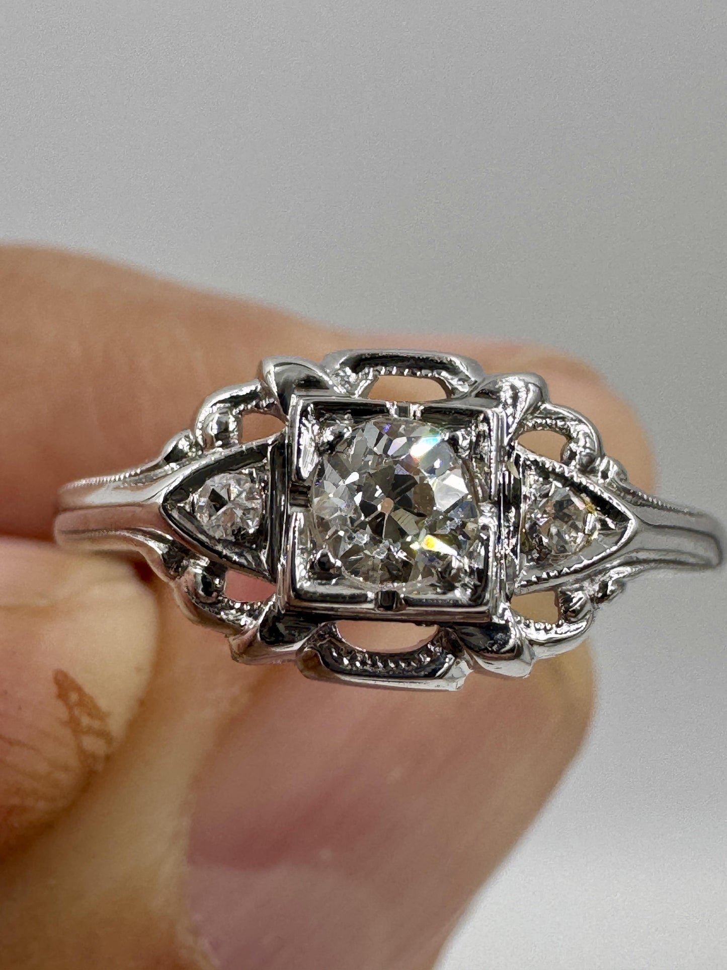 Art Deco 18k White Gold Old European Cut Diamond Ring