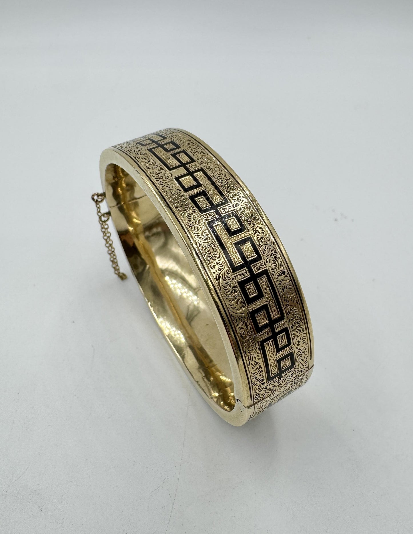 Vtg Antique Gold Filled Victorian Black Enamel Ornate Hinged Bangle Bracelet