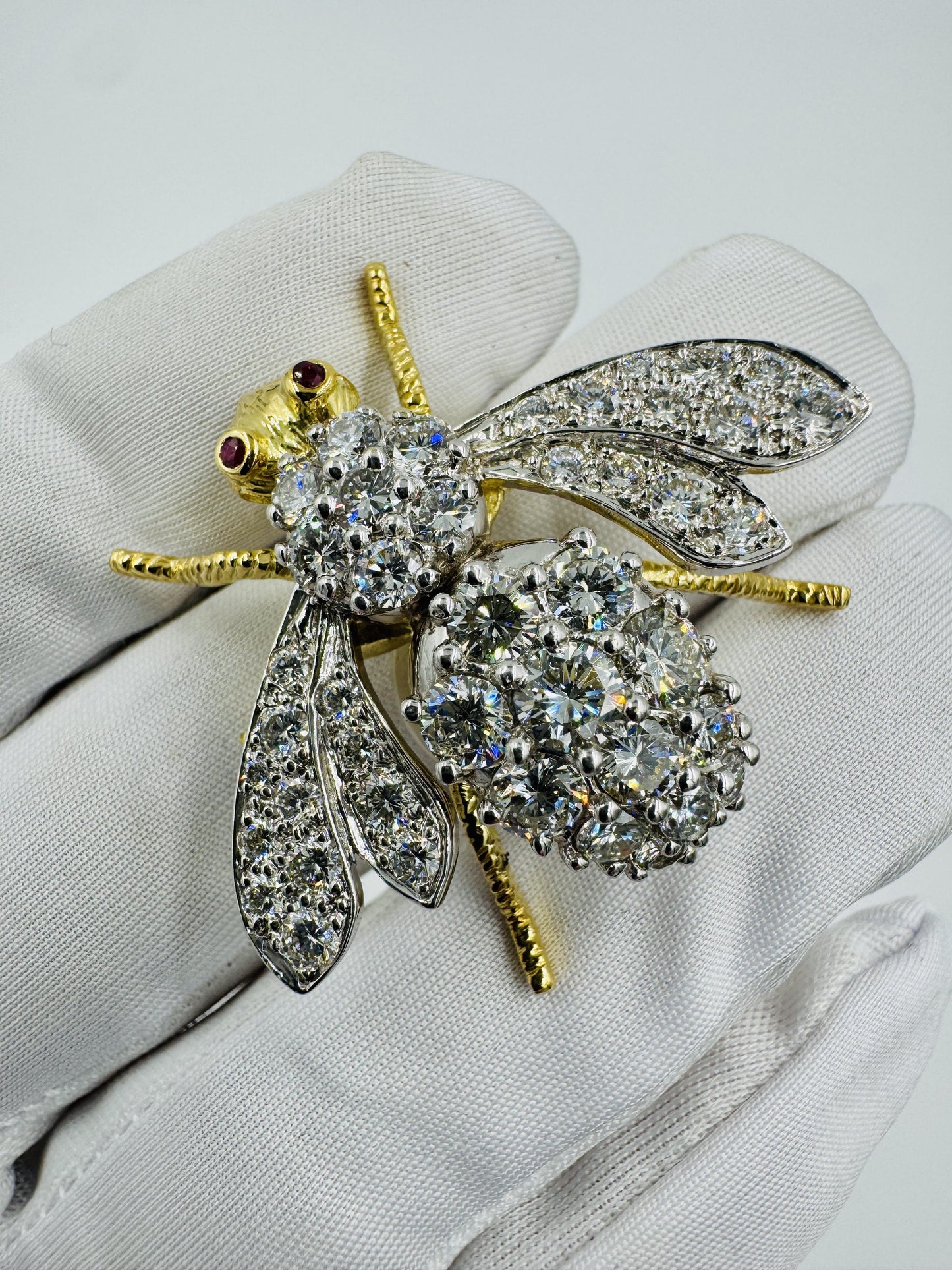 Vintage Herbert Rosenthal 18K Gold Diamond Ruby Eyes Bumble Bee XL Brooch Pin