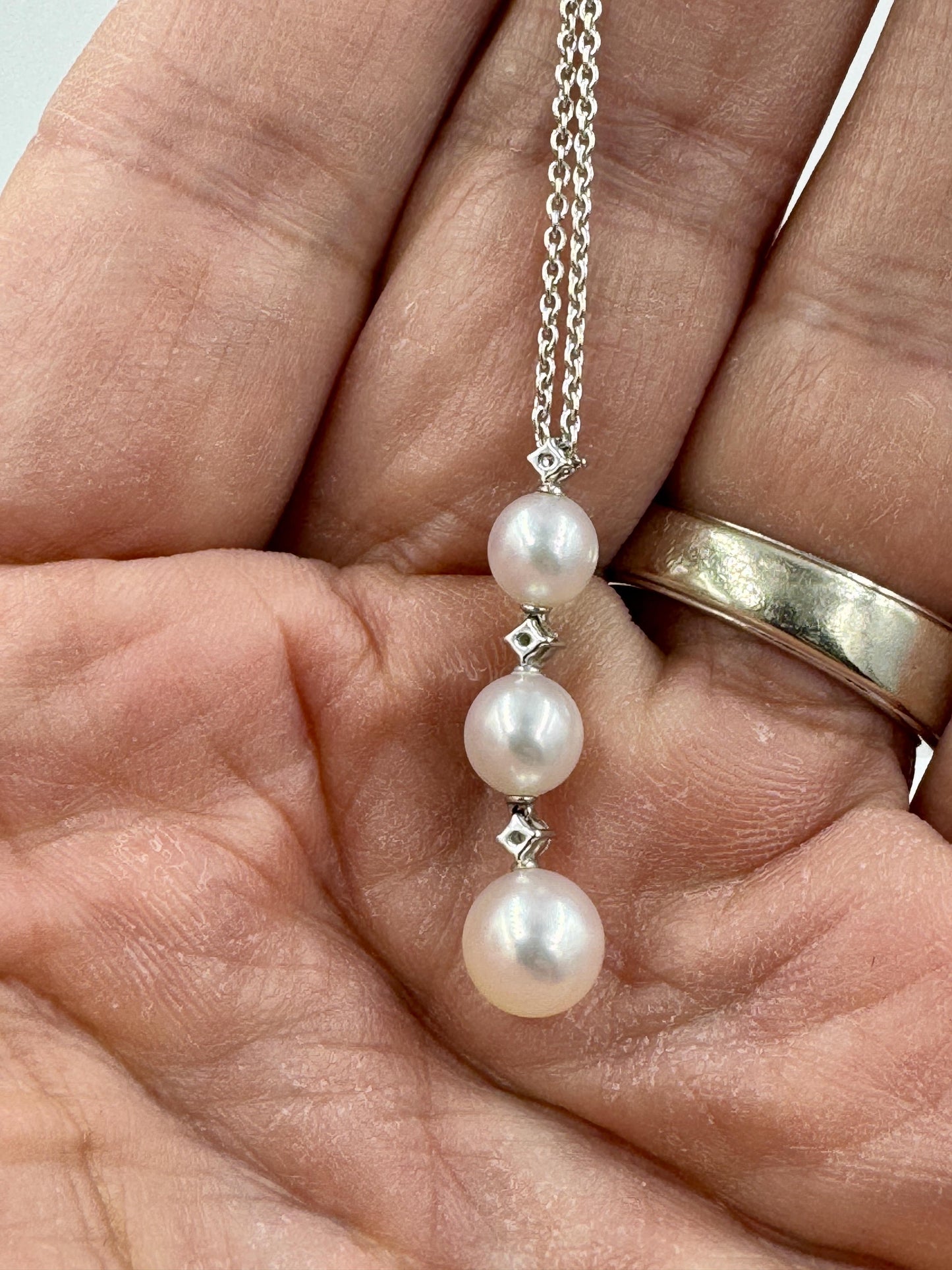 Mikimoto 18k White Gold Diamond and Pearl Drop Pendant 18"