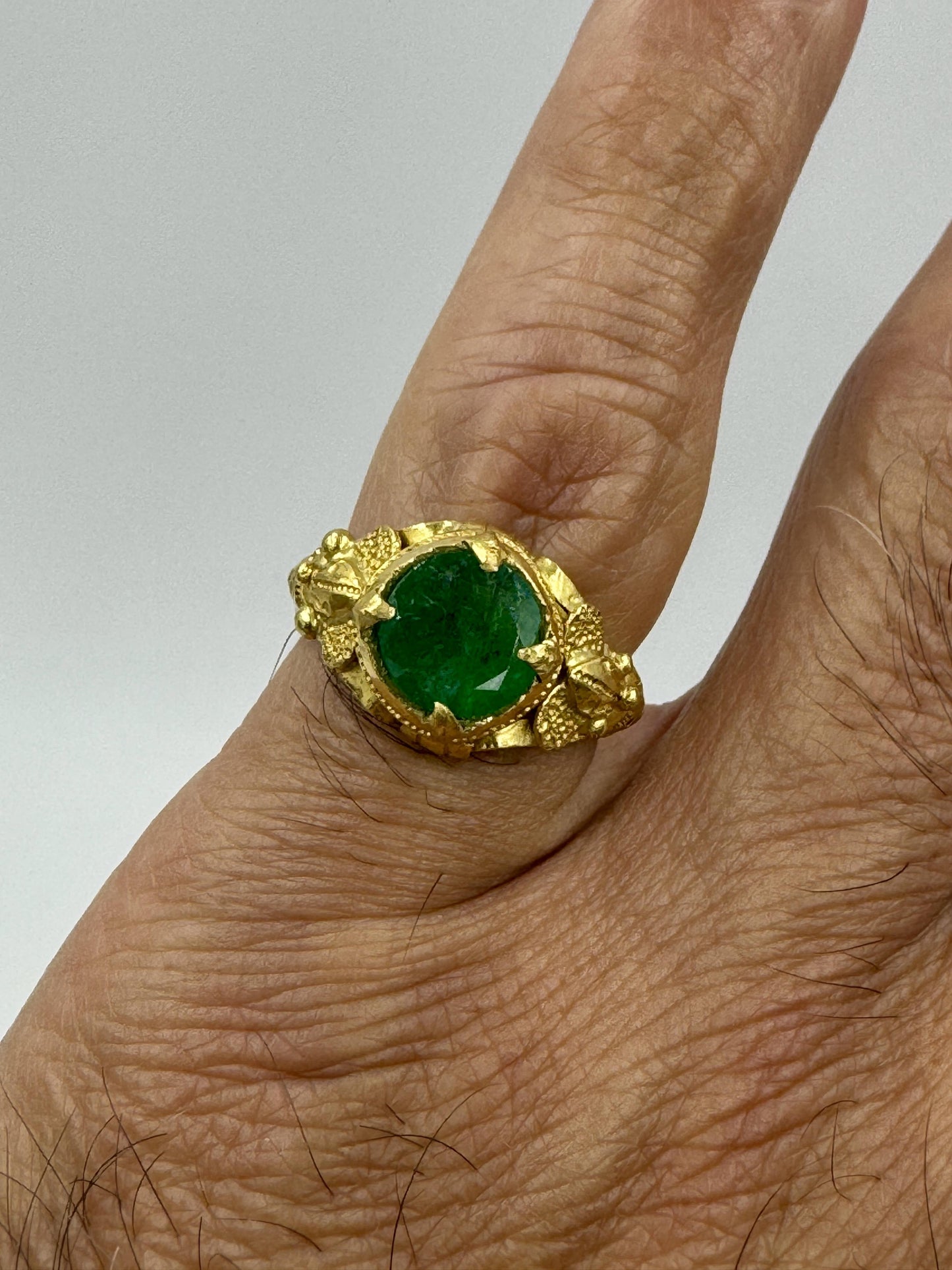 Vintage 22k Gold Emerald Hand Made Ring 6sz 7.5gr