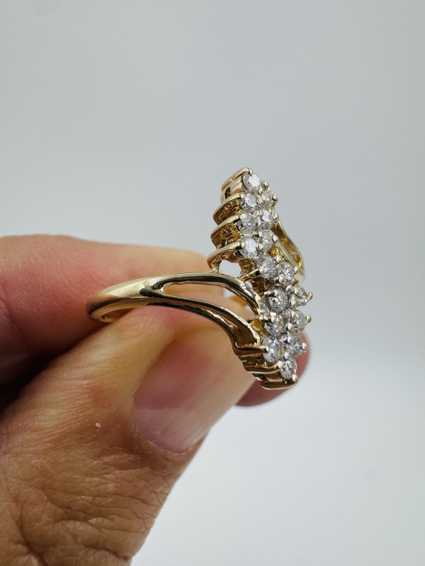 Vintage 14k Yellow Gold Diamond Cluster Ring