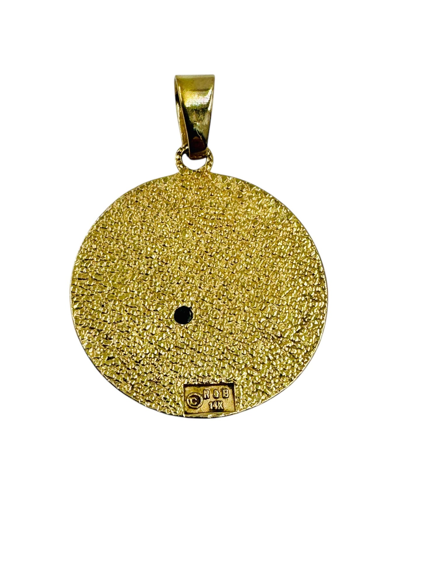 Vergo Zodiac 14k yellow gold pendant with Emerald accent
