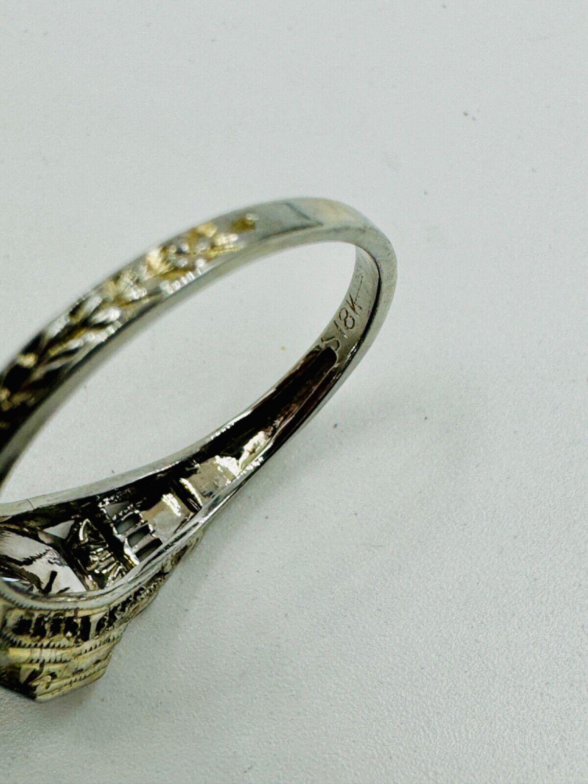 Art Deco 18k white Gold diamond Filigree ring