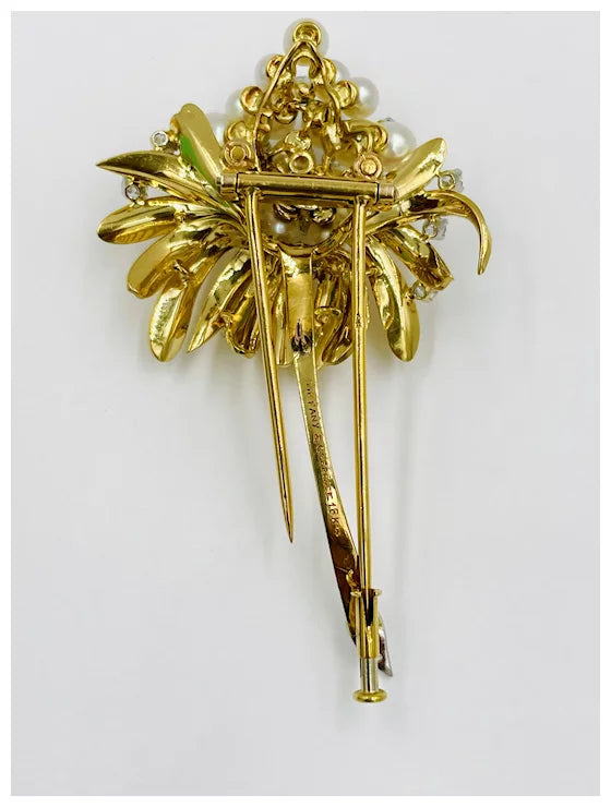 1960's Tiffany & Co. 18k yellow gold Pearl Diamond brooch Pin