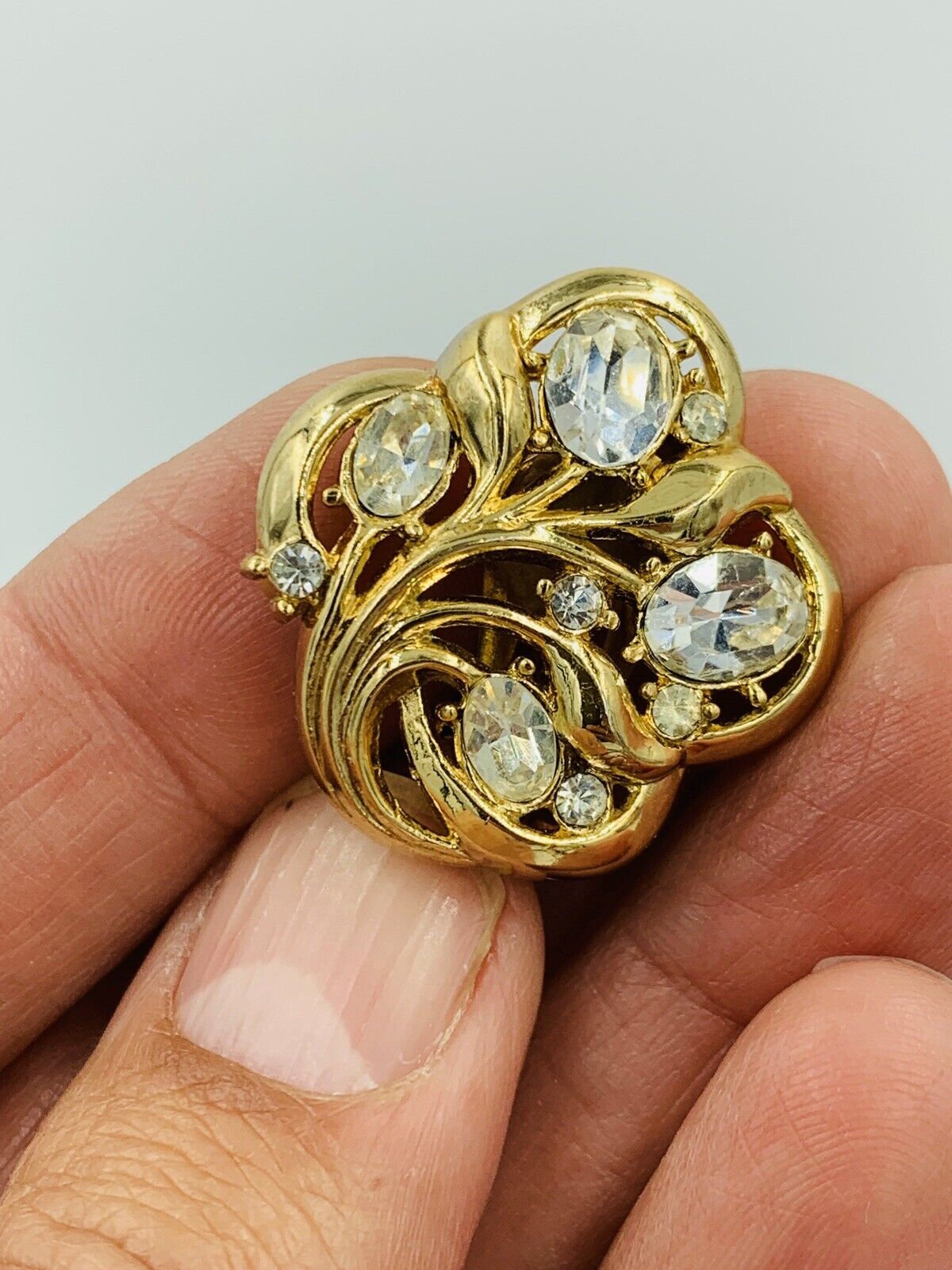 Crown Trifari Gold Toned Crystal Clip On Earrings