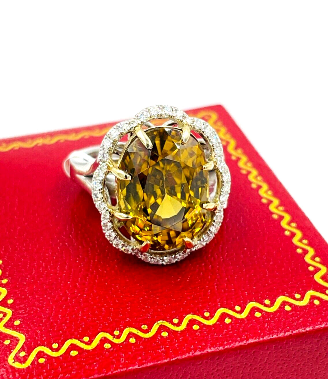 Stunning 12.4cts Natural Yellow Zircon diamond halo Cocktail ring White Gold