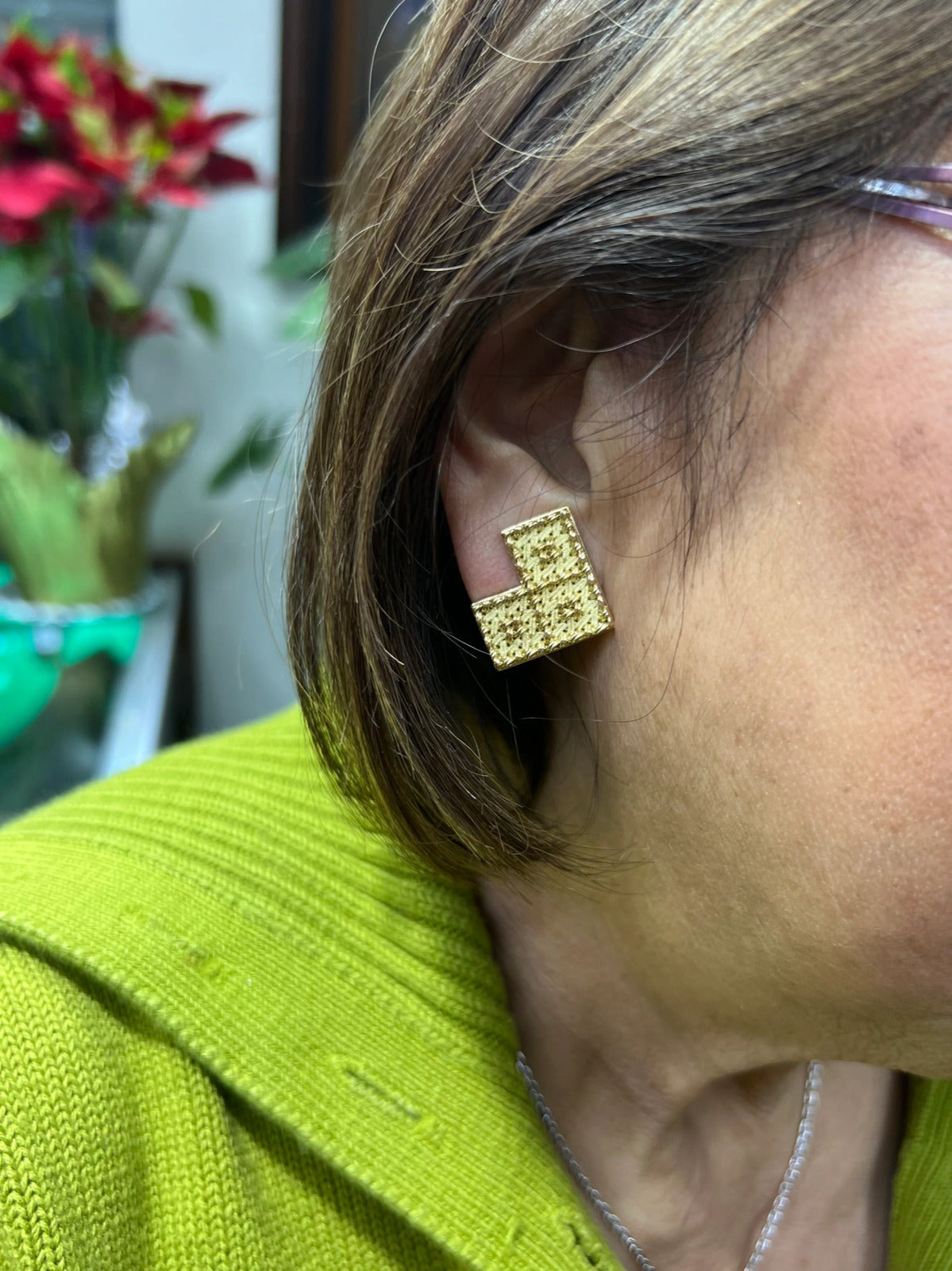 Vintage Gubelin 18k Gold Handcrafted Woven Yellow Gold Clip On Earrings