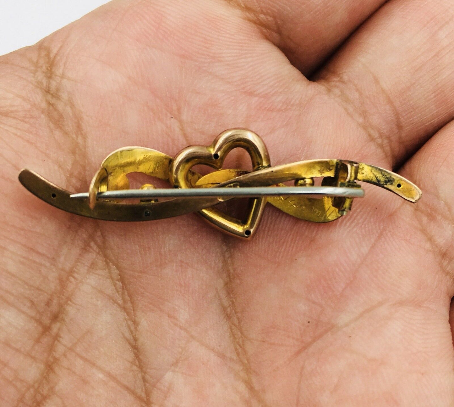 Victorian Sweetheart 9K Yellow gold Brooch Pin