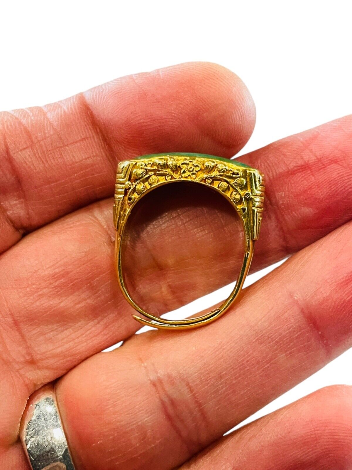 Men's Antique Yellow Gold Jade Solitaire Ring 22k Saddle East-West