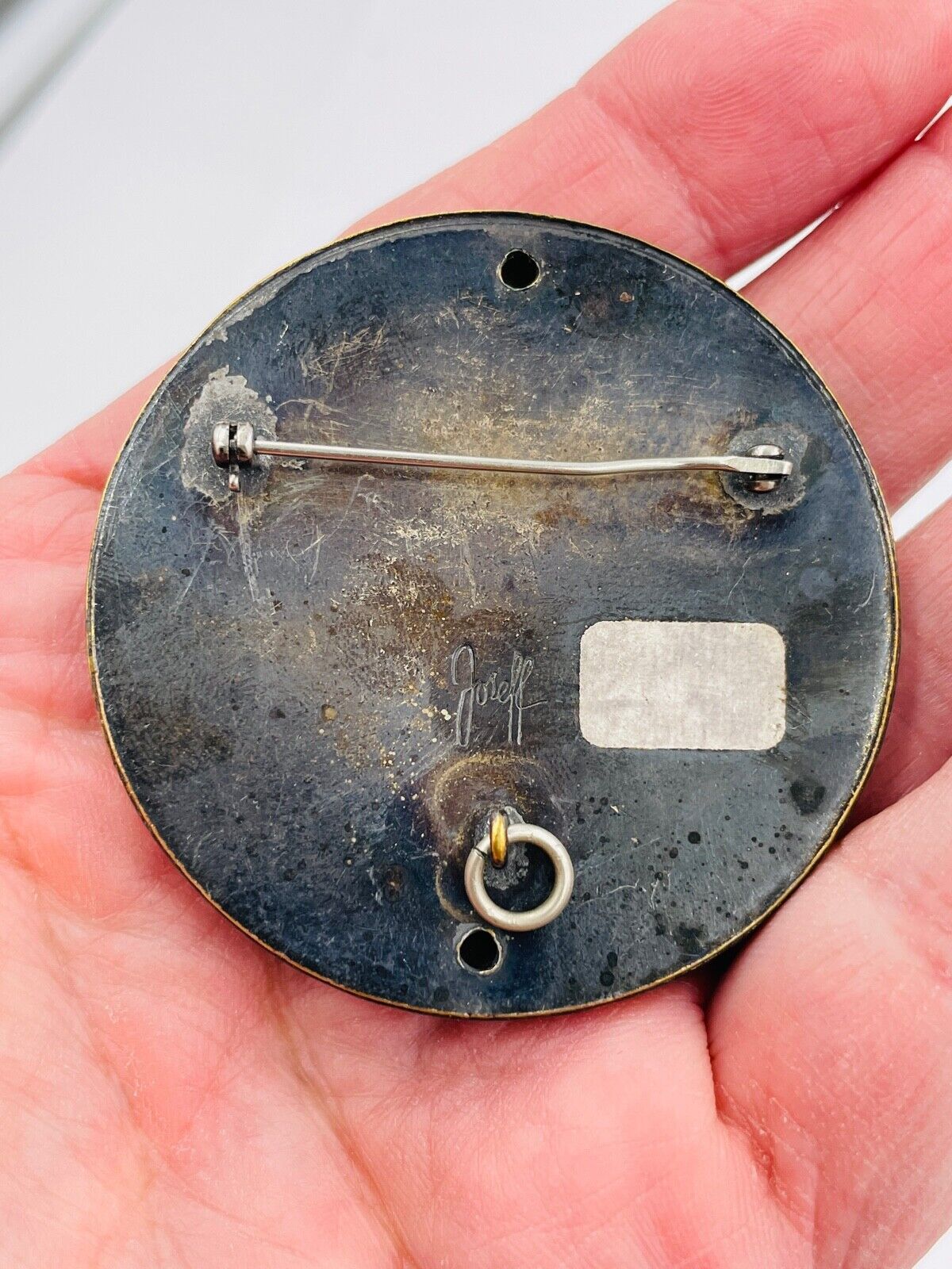 JOSEFF OF HOLLYWOOD RUSSIAN ORNATE DESIGN MEDALLION BROOCH Pendant