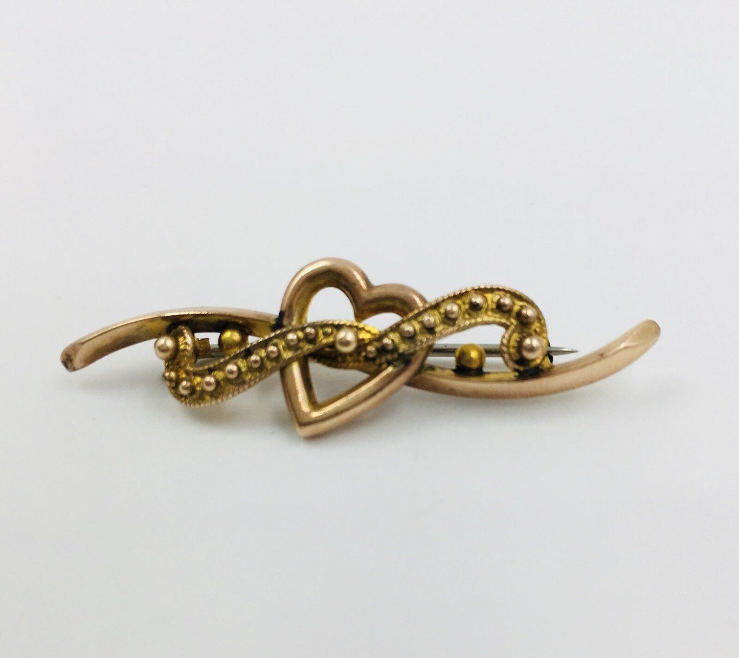 Victorian Sweetheart 9K Yellow gold Brooch Pin