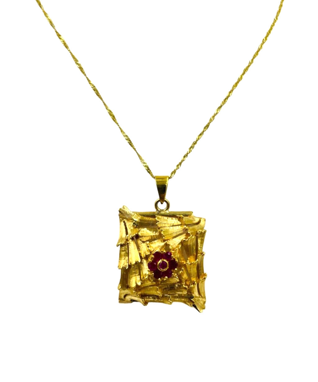 Estate 18k yellow Gold Ruby Pendant Necklace