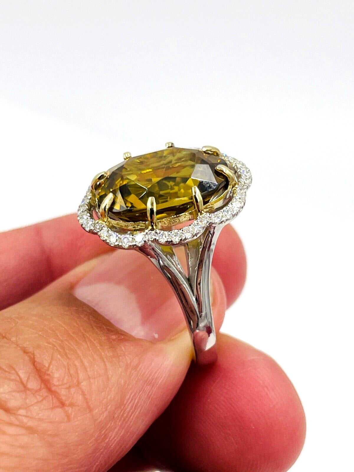 Stunning 12.4cts Natural Yellow Zircon diamond halo Cocktail ring White Gold
