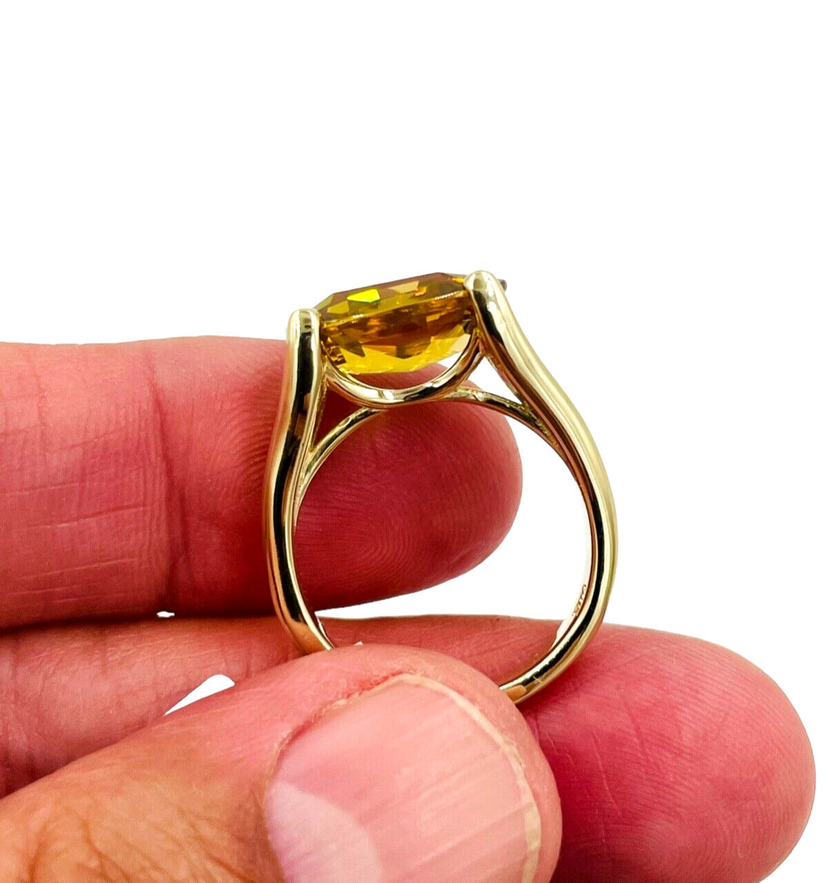 Stunning 9.18cts Natural Zircon Cocktail Ring Yellow Gold