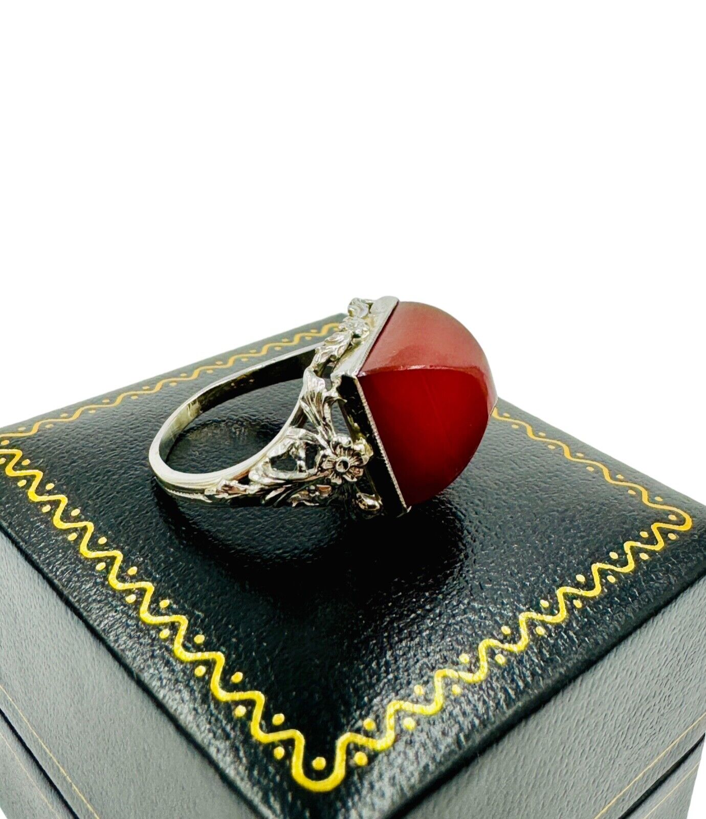 Art Deco 14K White Gold Carnelian Sugar Loaf Stone l Ring