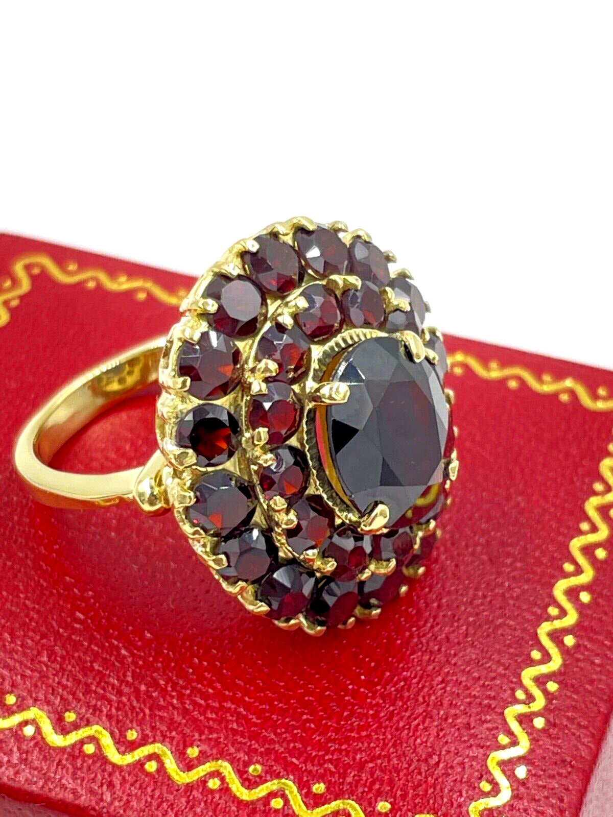 Estate 18k Yellow gold Garnet Cluster ring Mid Century Italy Cocktail Ring